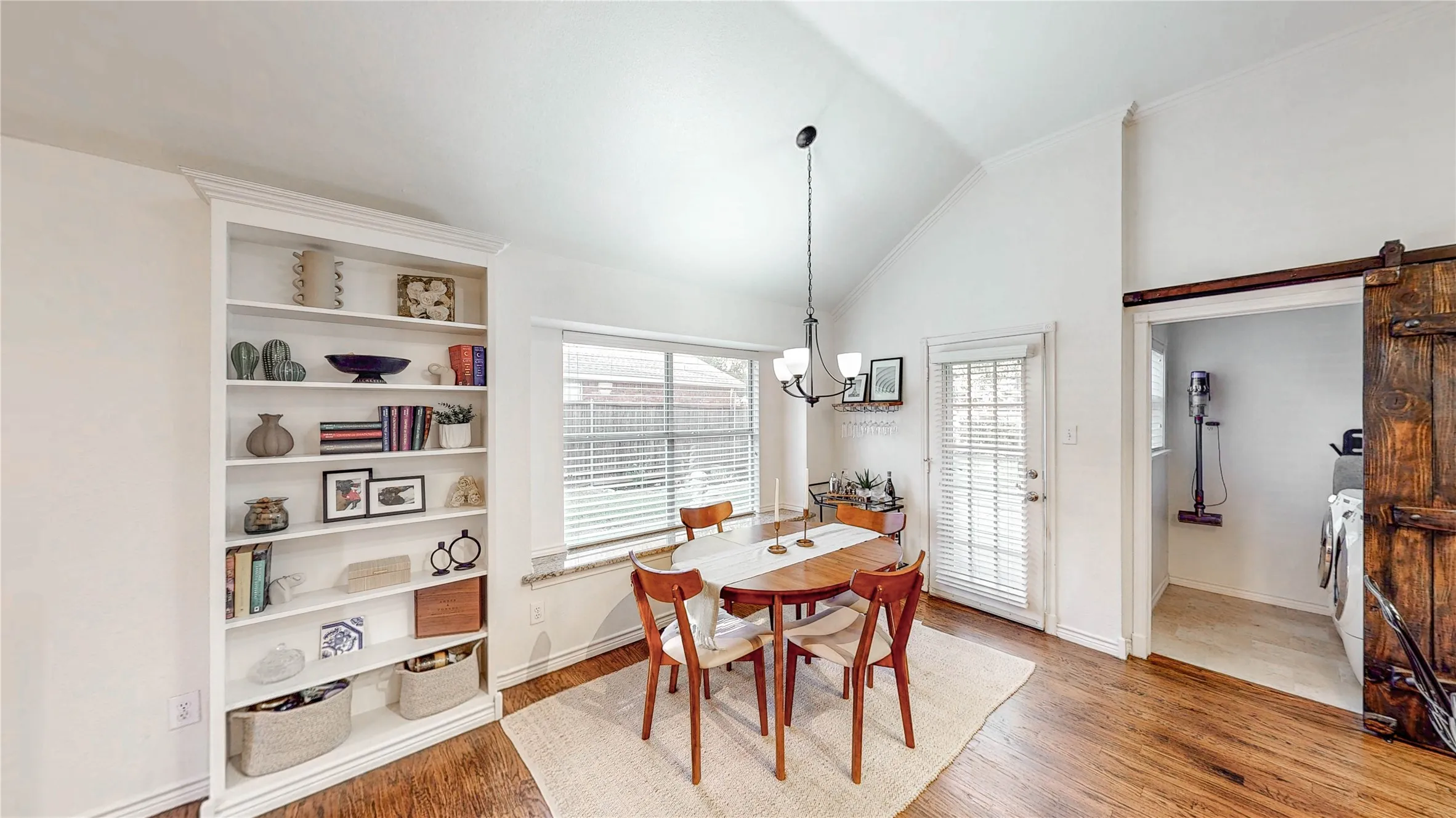 Single Family Residence For Sale in Denton County , 4612 Sandera Lane, Flower Mound, Texas 75028, 3 Bedroom, 2 Bathroom, 2 Garage spaces, 1,482 Sqft, built in 1992, mls#21391430, Real Estate Agent in Flower Mound, Homes For Sale in Denton county, Homes For Sale in Flower Mound, Realtor in Flower Mound Texas, Real Estate Brokerage Independent Realty Texas, Luminita Cordes Realtor