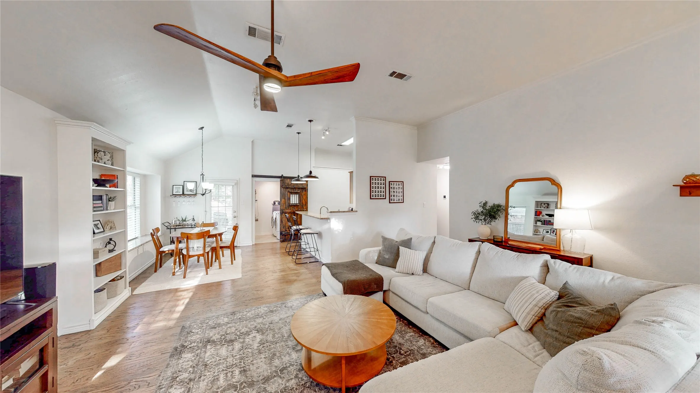 Single Family Residence For Sale in Denton County , 4612 Sandera Lane, Flower Mound, Texas 75028, 3 Bedroom, 2 Bathroom, 2 Garage spaces, 1,482 Sqft, built in 1992, mls#21391430, Real Estate Agent in Flower Mound, Homes For Sale in Denton county, Homes For Sale in Flower Mound, Realtor in Flower Mound Texas, Real Estate Brokerage Independent Realty Texas, Luminita Cordes Realtor