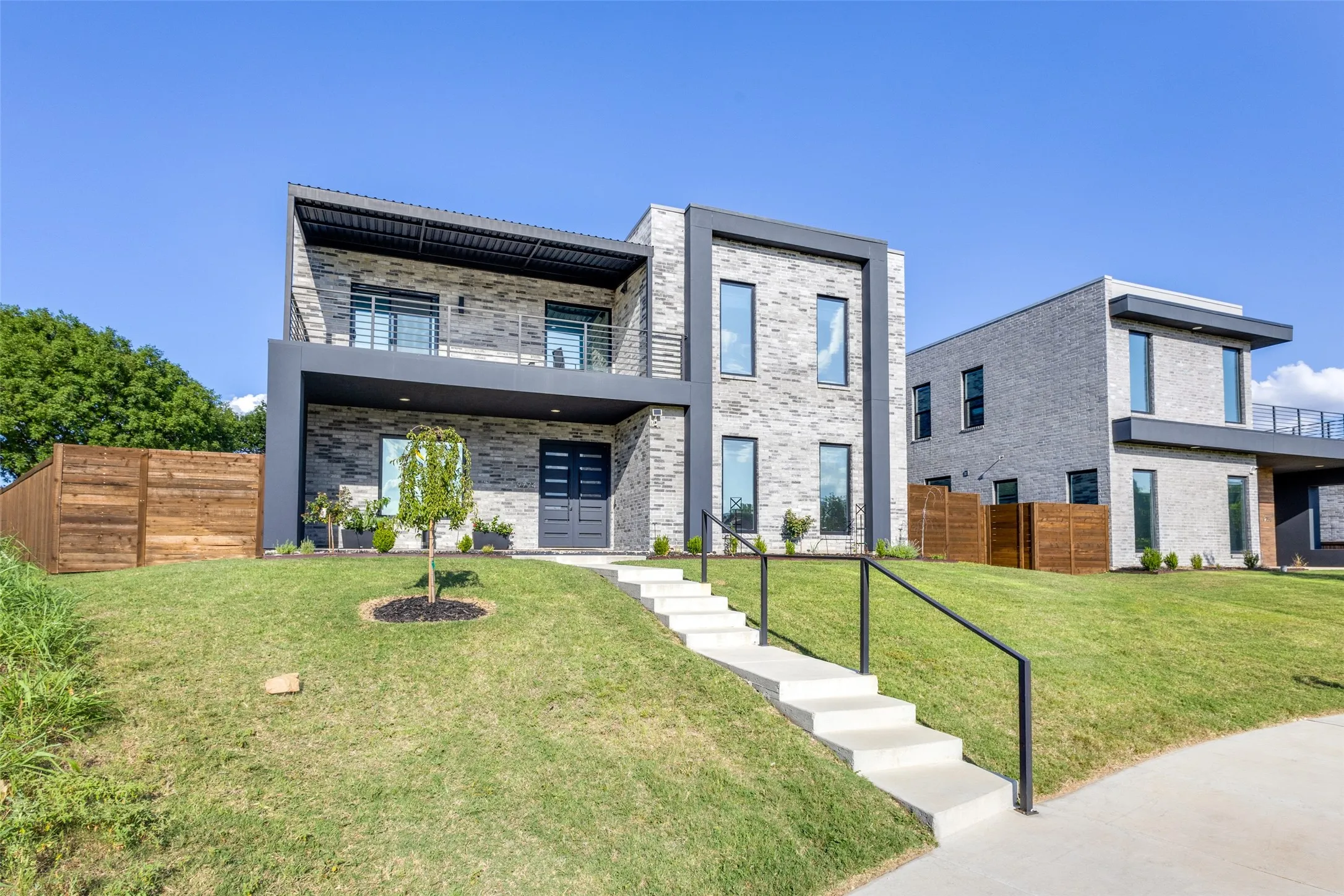 Single Family Residence For Rent