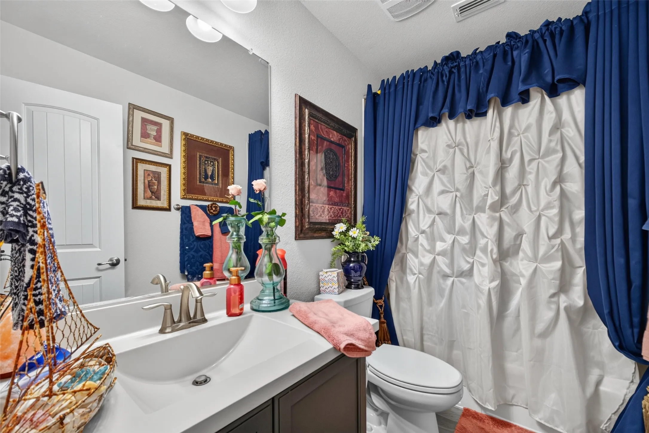 Single Family Residence For Rent in Collin County , 1318 Crossvine Drive, Anna, Texas 75409, 4 Bedroom, 4 Bathroom, 2 Garage spaces, 3,168 Sqft, built in 2019, mls#21390158, Real Estate Agent in Anna, Homes For Rent in Collin county, Homes For Rent in Anna, Realtor in Anna Texas, Real Estate Brokerage Independent Realty Texas, Luminita Cordes Realtor