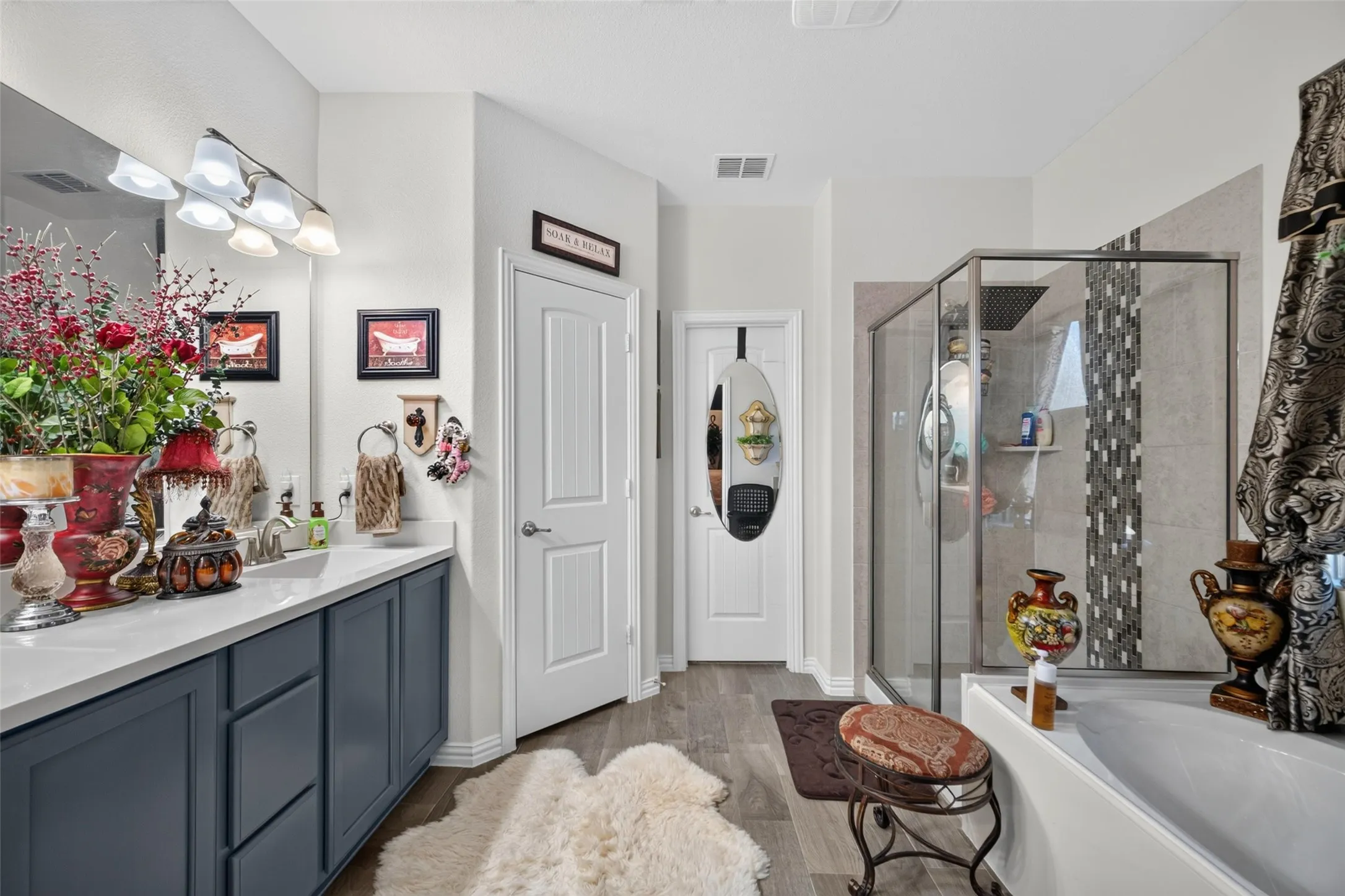Single Family Residence For Rent in Collin County , 1318 Crossvine Drive, Anna, Texas 75409, 4 Bedroom, 4 Bathroom, 2 Garage spaces, 3,168 Sqft, built in 2019, mls#21390158, Real Estate Agent in Anna, Homes For Rent in Collin county, Homes For Rent in Anna, Realtor in Anna Texas, Real Estate Brokerage Independent Realty Texas, Luminita Cordes Realtor