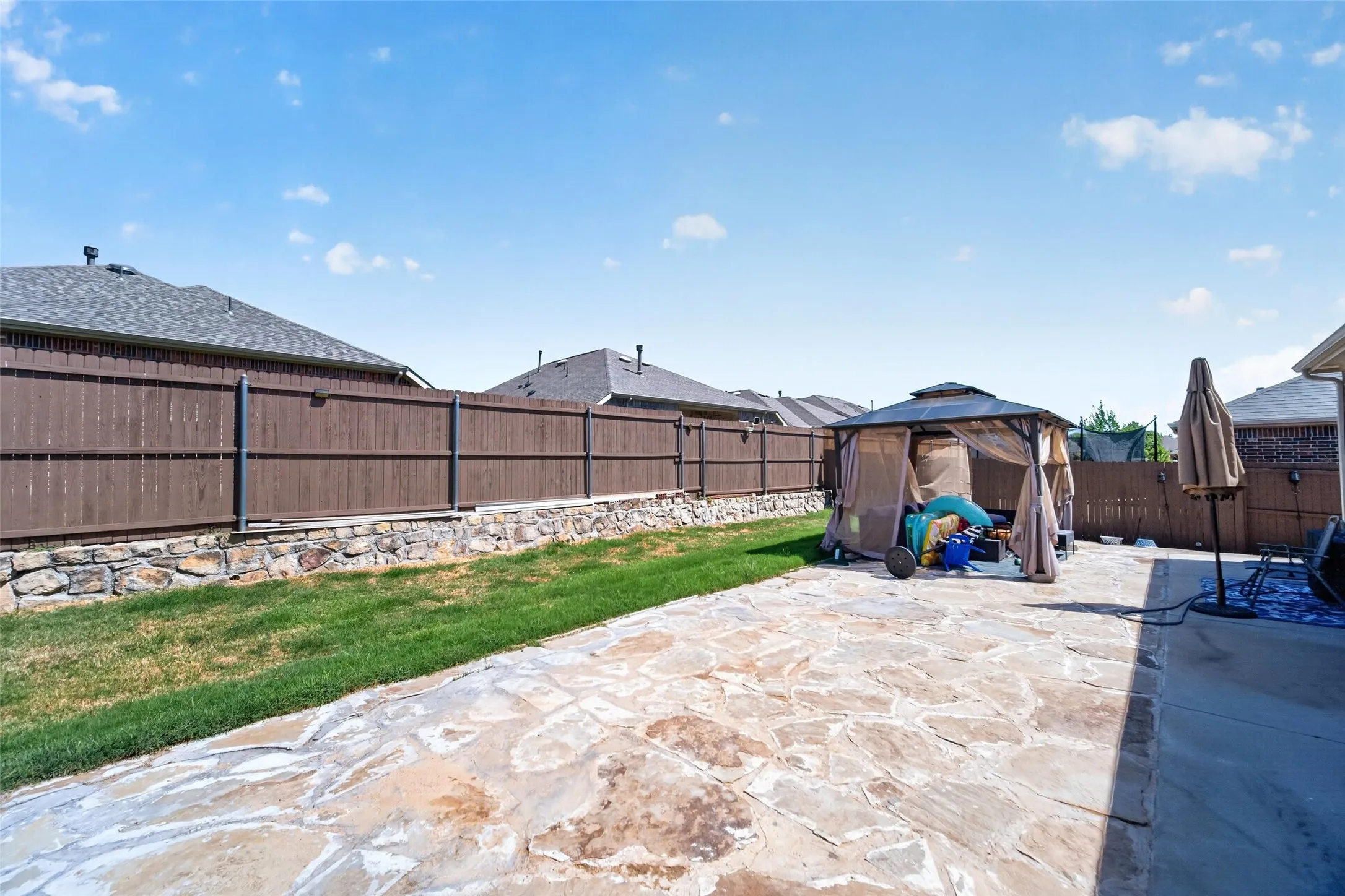 Single Family Residence For Rent in Collin County , 1318 Crossvine Drive, Anna, Texas 75409, 4 Bedroom, 4 Bathroom, 2 Garage spaces, 3,168 Sqft, built in 2019, mls#21390158, Real Estate Agent in Anna, Homes For Rent in Collin county, Homes For Rent in Anna, Realtor in Anna Texas, Real Estate Brokerage Independent Realty Texas, Luminita Cordes Realtor