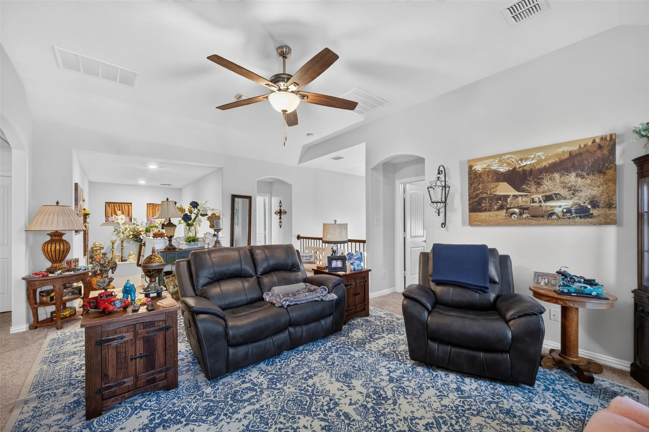 Single Family Residence For Rent in Collin County , 1318 Crossvine Drive, Anna, Texas 75409, 4 Bedroom, 4 Bathroom, 2 Garage spaces, 3,168 Sqft, built in 2019, mls#21390158, Real Estate Agent in Anna, Homes For Rent in Collin county, Homes For Rent in Anna, Realtor in Anna Texas, Real Estate Brokerage Independent Realty Texas, Luminita Cordes Realtor