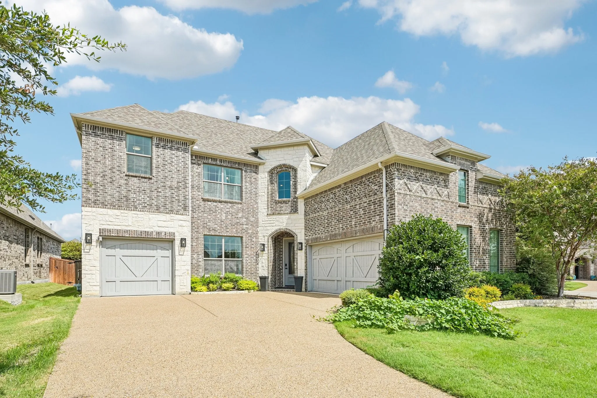 Single Family Residence For Sale in Rockwall County , 1036 Windy Hill Lane, Rockwall, Texas 75087, 5 Bedroom, 4 Bathroom, 3 Garage spaces, 3,372 Sqft, built in 2017, mls#21391434, Real Estate Agent in Rockwall, Homes For Sale in Rockwall county, Homes For Sale in Rockwall, Realtor in Rockwall Texas, Real Estate Brokerage Independent Realty Texas, Luminita Cordes Realtor