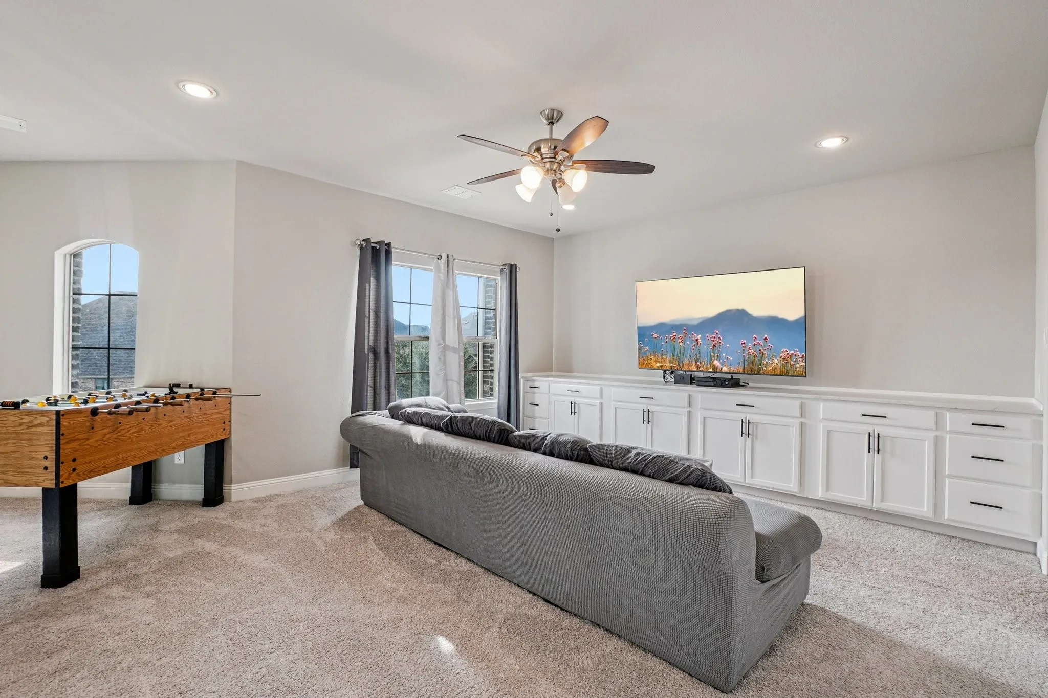 Single Family Residence For Sale in Rockwall County , 1036 Windy Hill Lane, Rockwall, Texas 75087, 5 Bedroom, 4 Bathroom, 3 Garage spaces, 3,372 Sqft, built in 2017, mls#21391434, Real Estate Agent in Rockwall, Homes For Sale in Rockwall county, Homes For Sale in Rockwall, Realtor in Rockwall Texas, Real Estate Brokerage Independent Realty Texas, Luminita Cordes Realtor