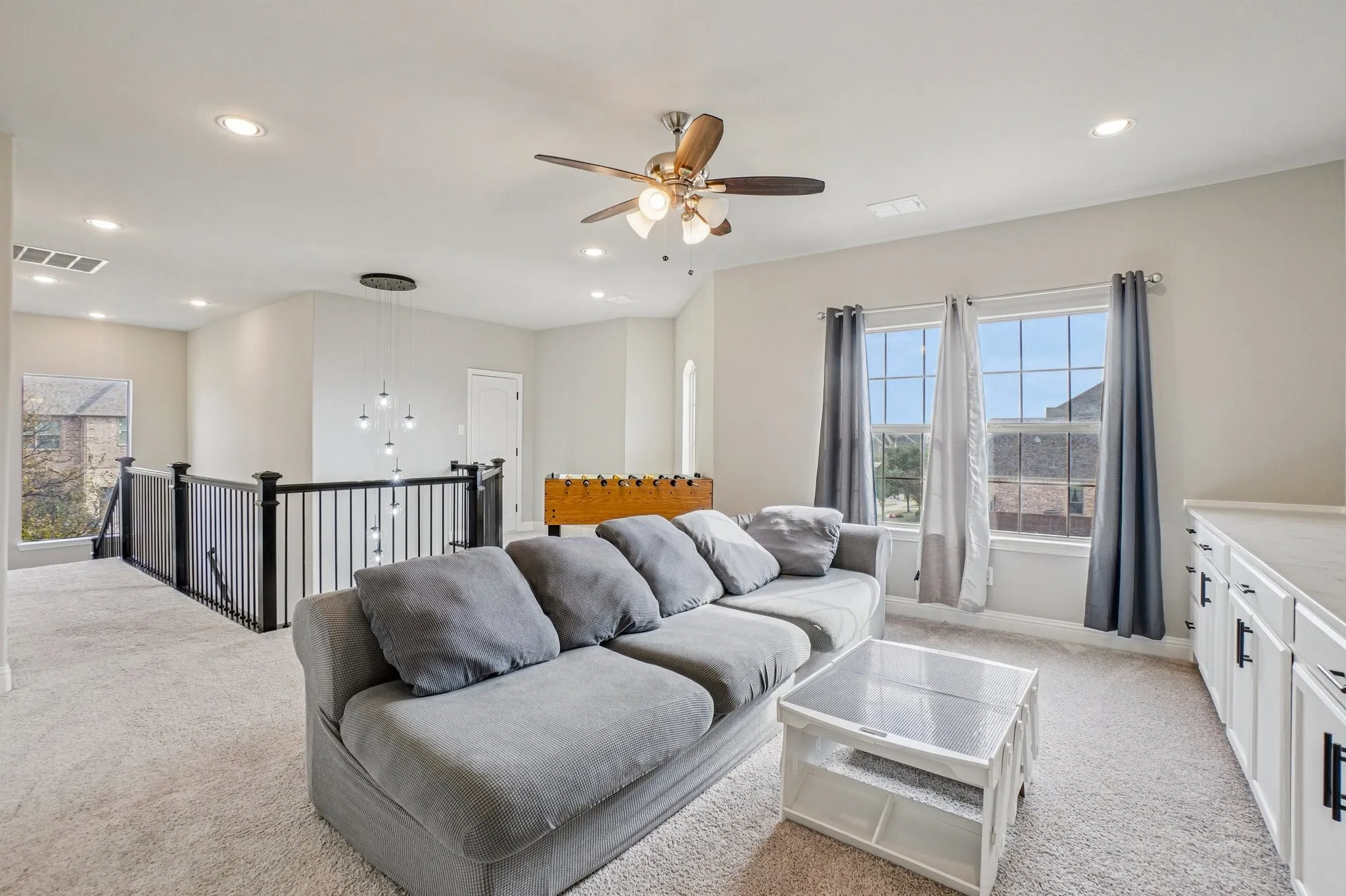 Single Family Residence For Sale in Rockwall County , 1036 Windy Hill Lane, Rockwall, Texas 75087, 5 Bedroom, 4 Bathroom, 3 Garage spaces, 3,372 Sqft, built in 2017, mls#21391434, Real Estate Agent in Rockwall, Homes For Sale in Rockwall county, Homes For Sale in Rockwall, Realtor in Rockwall Texas, Real Estate Brokerage Independent Realty Texas, Luminita Cordes Realtor