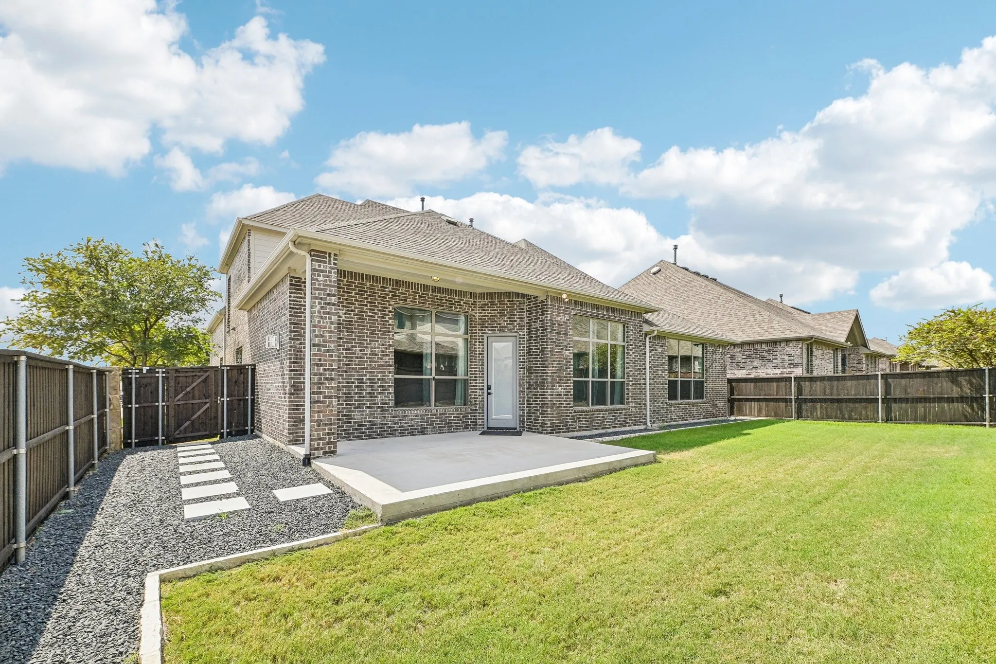 Single Family Residence For Sale in Rockwall County , 1036 Windy Hill Lane, Rockwall, Texas 75087, 5 Bedroom, 4 Bathroom, 3 Garage spaces, 3,372 Sqft, built in 2017, mls#21391434, Real Estate Agent in Rockwall, Homes For Sale in Rockwall county, Homes For Sale in Rockwall, Realtor in Rockwall Texas, Real Estate Brokerage Independent Realty Texas, Luminita Cordes Realtor