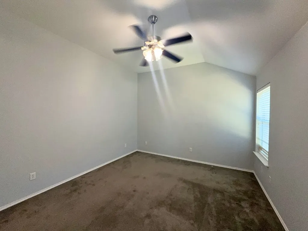 Single Family Residence For Rent in Tarrant County , 8320 Trinity Vista Trail, Fort Worth, Texas 76053, 3 Bedroom, 2 Bathroom, 2 Garage spaces, 1,575 Sqft, built in 2005, mls#21391425, Real Estate Agent in Fort Worth, Homes For Rent in Tarrant county, Homes For Rent in Fort Worth, Realtor in Fort Worth Texas, Real Estate Brokerage Independent Realty Texas, Luminita Cordes Realtor