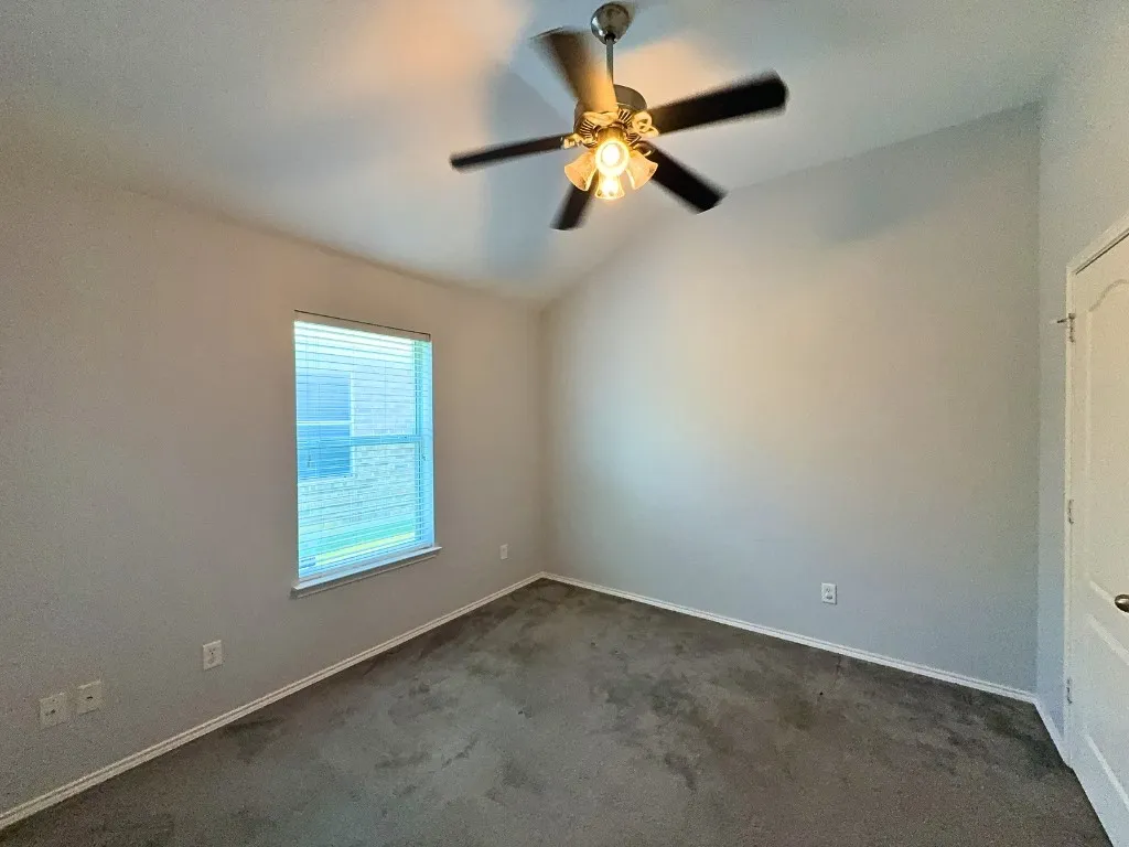 Single Family Residence For Rent in Tarrant County , 8320 Trinity Vista Trail, Fort Worth, Texas 76053, 3 Bedroom, 2 Bathroom, 2 Garage spaces, 1,575 Sqft, built in 2005, mls#21391425, Real Estate Agent in Fort Worth, Homes For Rent in Tarrant county, Homes For Rent in Fort Worth, Realtor in Fort Worth Texas, Real Estate Brokerage Independent Realty Texas, Luminita Cordes Realtor