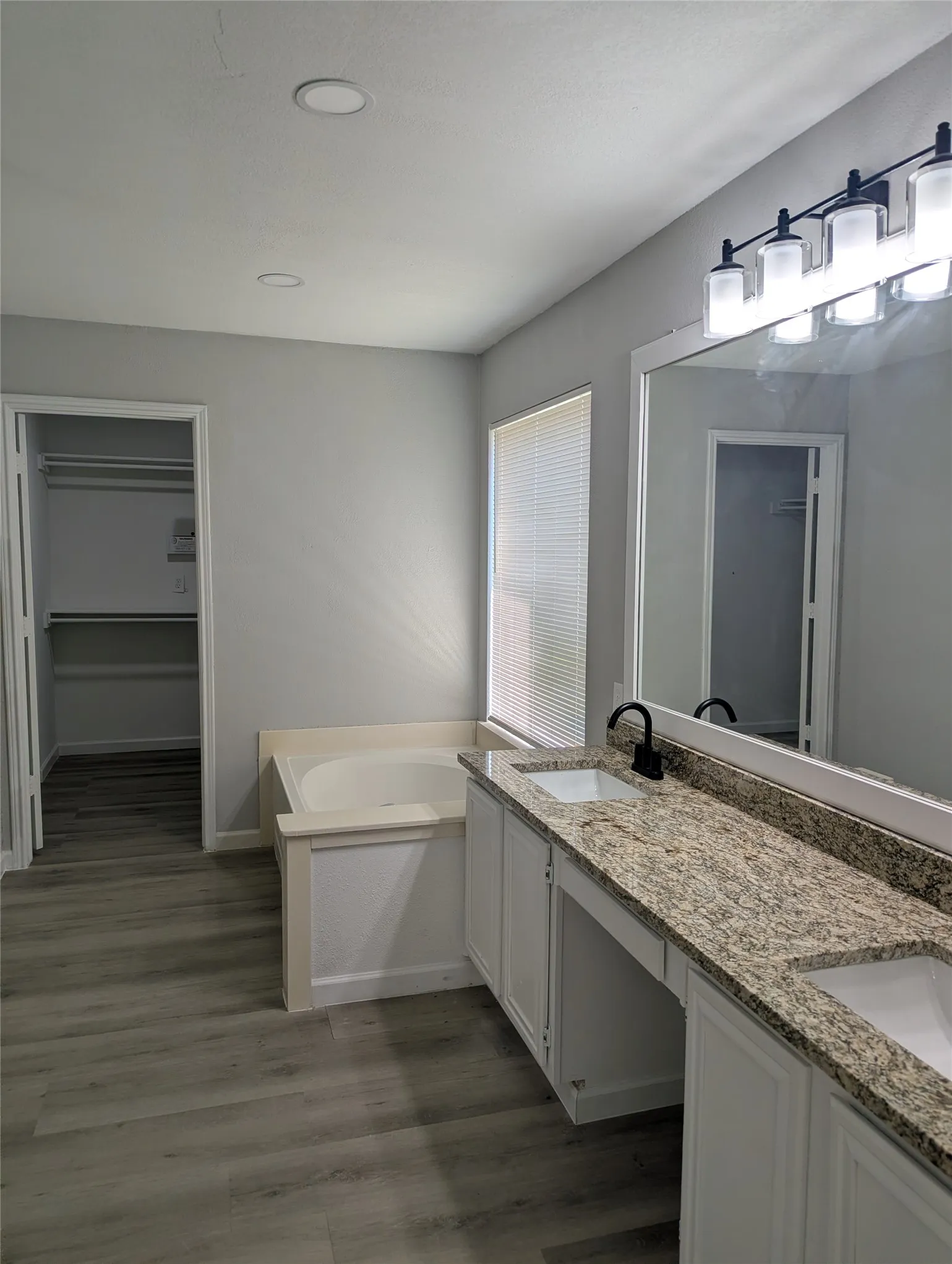 Single Family Residence For Rent in Tarrant County , 3009 Stonewall Lane, Fort Worth, Texas 76123, 4 Bedroom, 3 Bathroom, 2 Garage spaces, 2,784 Sqft, built in 1997, mls#21391437, Real Estate Agent in Fort Worth, Homes For Rent in Tarrant county, Homes For Rent in Fort Worth, Realtor in Fort Worth Texas, Real Estate Brokerage Independent Realty Texas, Luminita Cordes Realtor