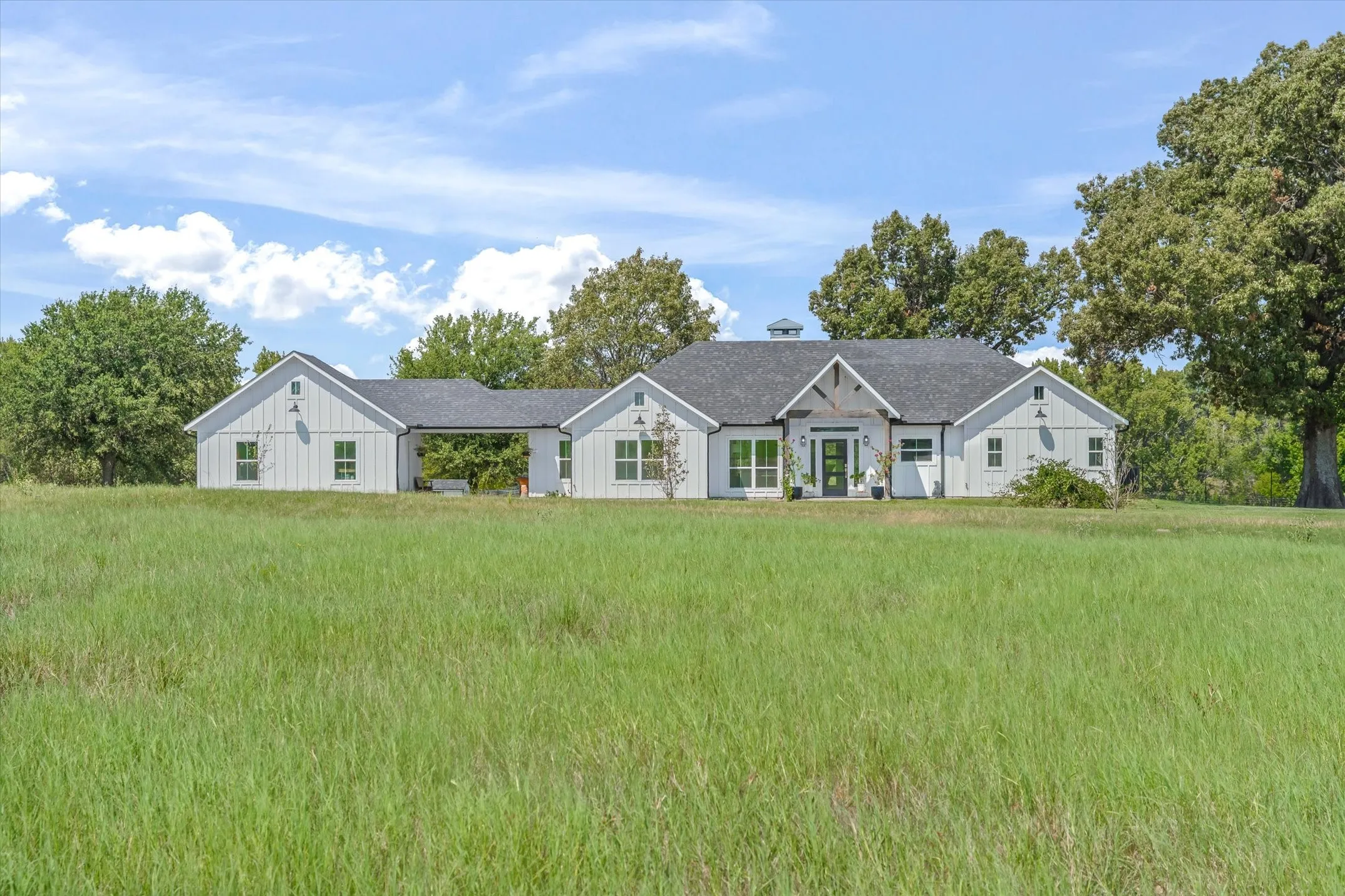 Farm For Sale in Van Zandt County , 4620 Fm 1653, Ben Wheeler, Texas 75754, 3 Bedroom, 2 Bathroom, 2 Garage spaces, 1,790 Sqft, built in 2021, mls#21391368, Real Estate Agent in Ben Wheeler, Homes For Sale in Van Zandt county, Homes For Sale in Ben Wheeler, Realtor in Ben Wheeler Texas, Real Estate Brokerage Independent Realty Texas, Luminita Cordes Realtor