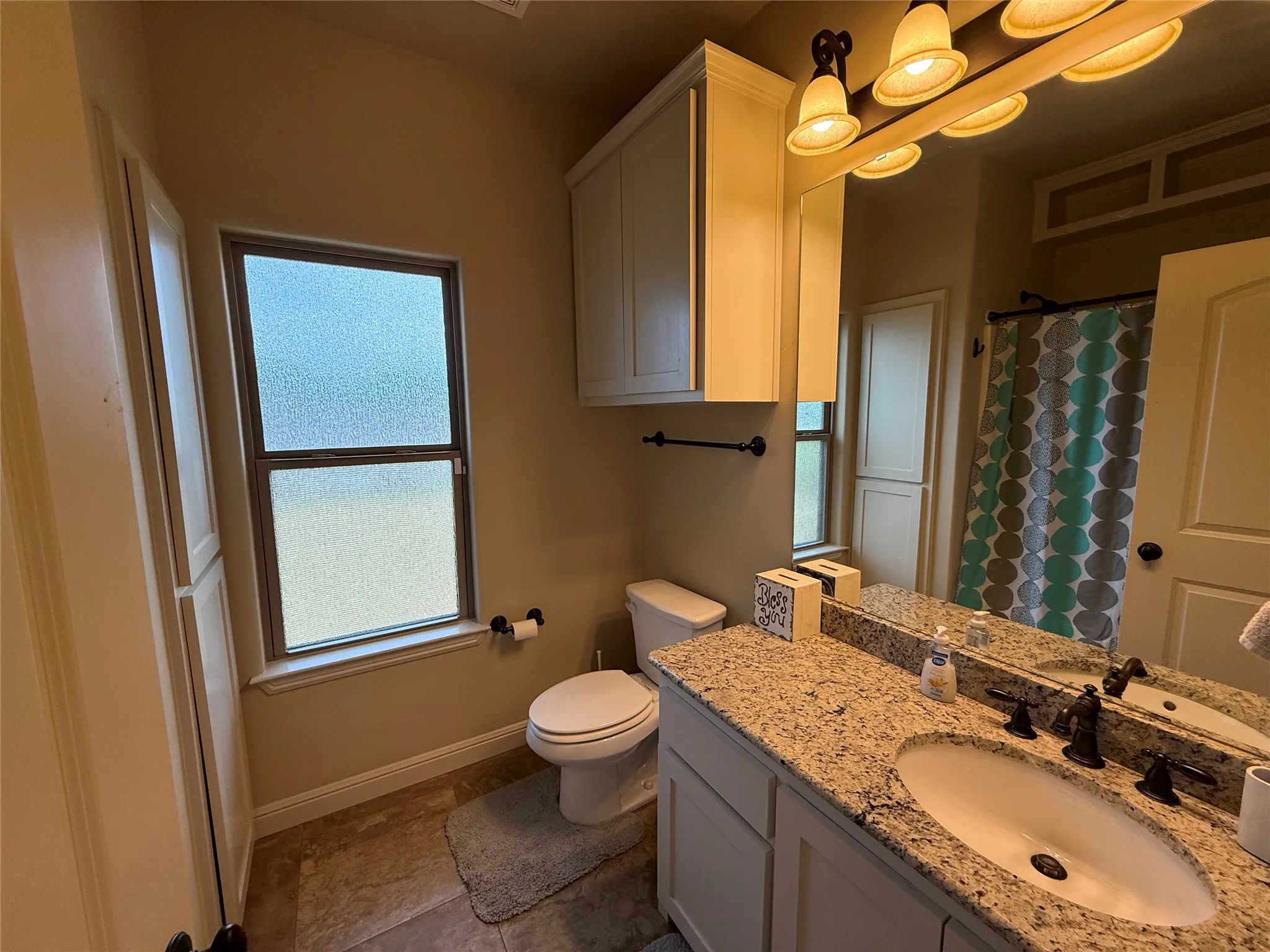 Single Family Residence For Sale in Grayson County , 155 Bay Creek Lane, Gordonville, Texas 76245, 3 Bedroom, 3 Bathroom, 2 Garage spaces, 2,239 Sqft, built in 2013, mls#21391447, Real Estate Agent in Gordonville, Homes For Sale in Grayson county, Homes For Sale in Gordonville, Realtor in Gordonville Texas, Real Estate Brokerage Independent Realty Texas, Luminita Cordes Realtor