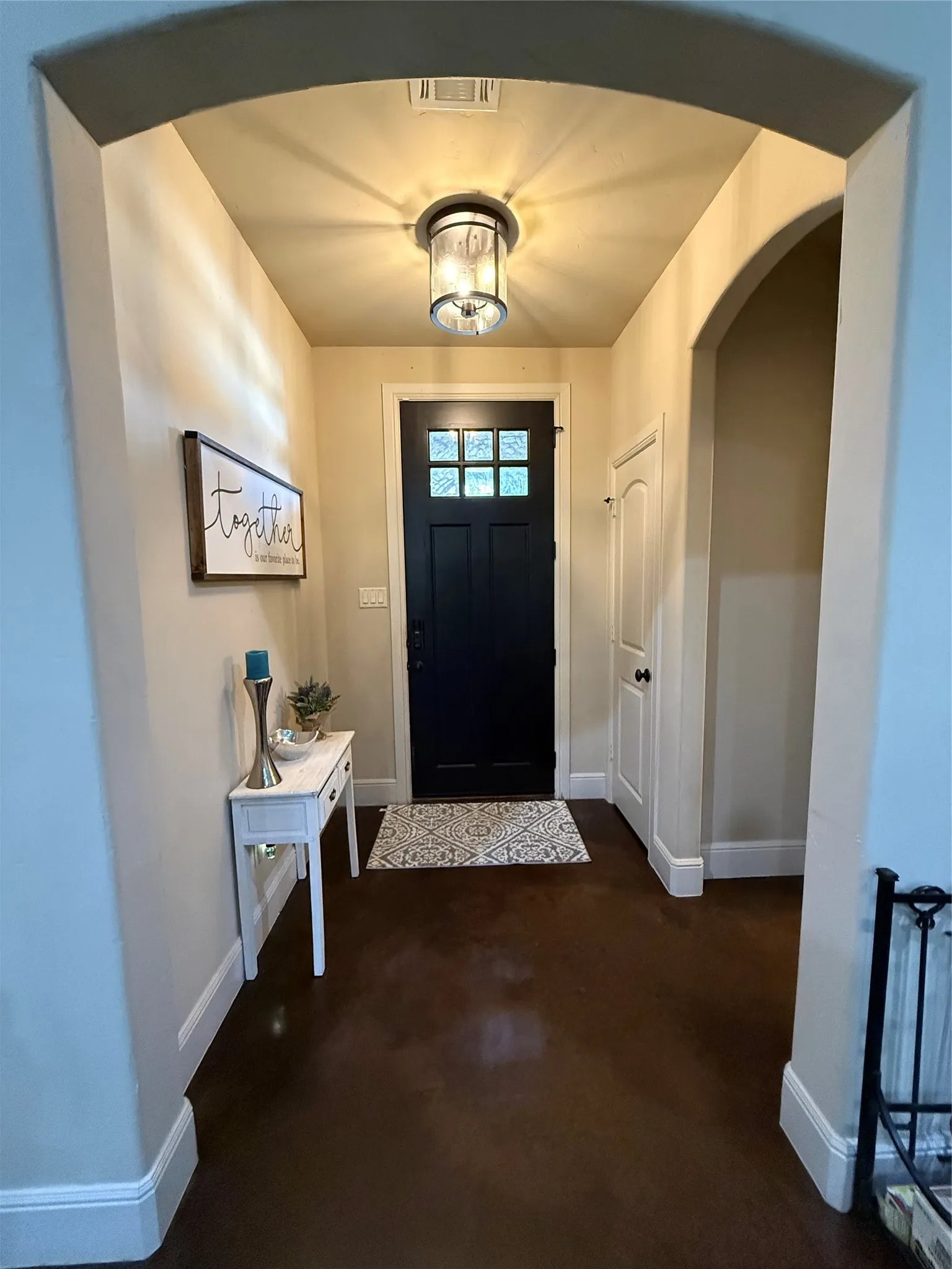 Single Family Residence For Sale in Grayson County , 155 Bay Creek Lane, Gordonville, Texas 76245, 3 Bedroom, 3 Bathroom, 2 Garage spaces, 2,239 Sqft, built in 2013, mls#21391447, Real Estate Agent in Gordonville, Homes For Sale in Grayson county, Homes For Sale in Gordonville, Realtor in Gordonville Texas, Real Estate Brokerage Independent Realty Texas, Luminita Cordes Realtor