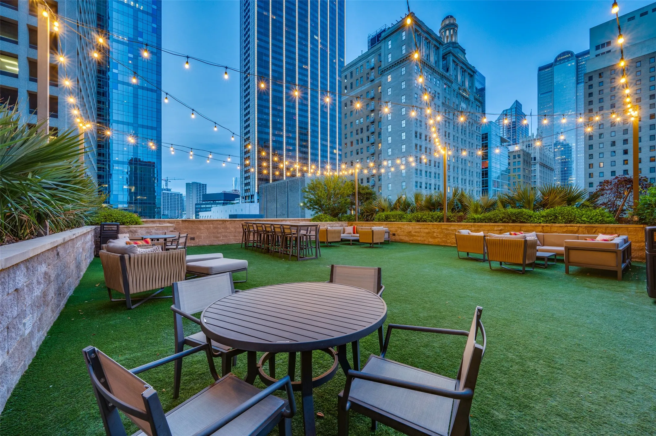 Sixth floor amenity deck