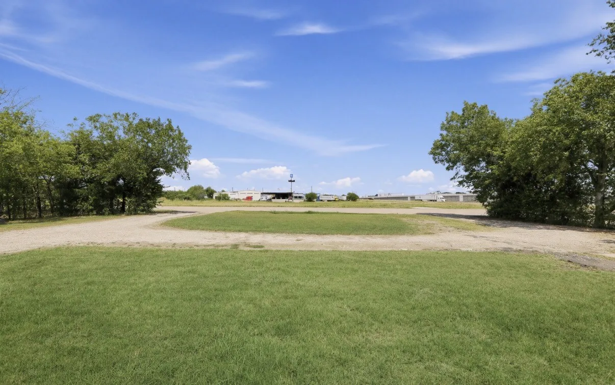 Single Family Residence For Sale in Mc Lennan County , 535 Ross Road, Elm Mott, Texas 76640, 3 Bedroom, 2 Bathroom, Garage spaces, 2,050 Sqft, built in 1965, mls#21391190, Real Estate Agent in Elm Mott, Homes For Sale in Mc Lennan county, Homes For Sale in Elm Mott, Realtor in Elm Mott Texas, Real Estate Brokerage Independent Realty Texas, Luminita Cordes Realtor