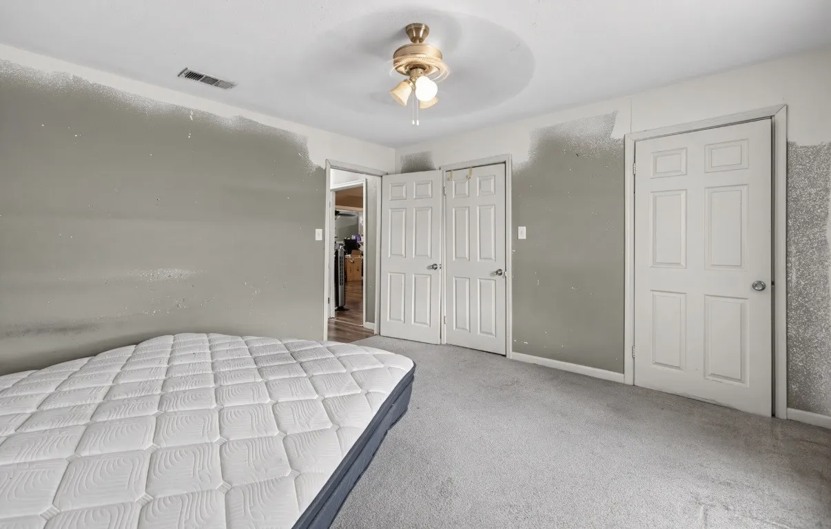 Single Family Residence For Sale in Mc Lennan County , 535 Ross Road, Elm Mott, Texas 76640, 3 Bedroom, 2 Bathroom, Garage spaces, 2,050 Sqft, built in 1965, mls#21391190, Real Estate Agent in Elm Mott, Homes For Sale in Mc Lennan county, Homes For Sale in Elm Mott, Realtor in Elm Mott Texas, Real Estate Brokerage Independent Realty Texas, Luminita Cordes Realtor