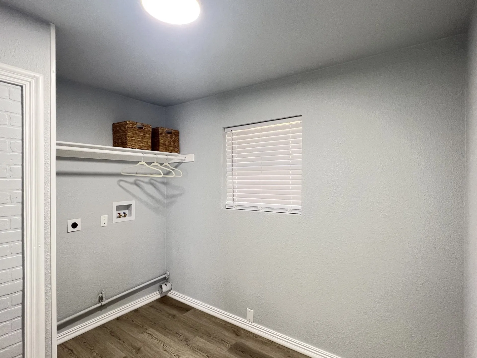 Single Family Residence For Sale in Grayson County , 725 E Main Street, Denison, Texas 75021, 3 Bedroom, 1 Bathroom, Garage spaces, 1,152 Sqft, built in 1958, mls#21391449, Real Estate Agent in Denison, Homes For Sale in Grayson county, Homes For Sale in Denison, Realtor in Denison Texas, Real Estate Brokerage Independent Realty Texas, Luminita Cordes Realtor