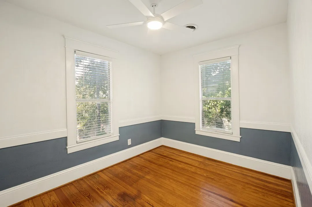 Single Family Residence For Rent in Ellis County , 415 W Franklin Street, Waxahachie, Texas 75165, 5 Bedroom, 3 Bathroom, Garage spaces, 2,564 Sqft, built in 1920, mls#21386870, Real Estate Agent in Waxahachie, Homes For Rent in Ellis county, Homes For Rent in Waxahachie, Realtor in Waxahachie Texas, Real Estate Brokerage Independent Realty Texas, Luminita Cordes Realtor