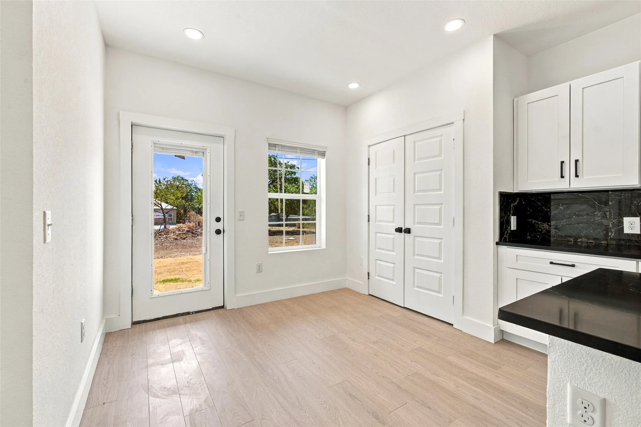Single Family Residence For Sale in Hood County , 2721 Sycamore Court, Granbury, Texas 76048, 3 Bedroom, 3 Bathroom, Garage spaces, 1,347 Sqft, built in 2026, mls#21368555, Real Estate Agent in Granbury, Homes For Sale in Hood county, Homes For Sale in Granbury, Realtor in Granbury Texas, Real Estate Brokerage Independent Realty Texas, Luminita Cordes Realtor