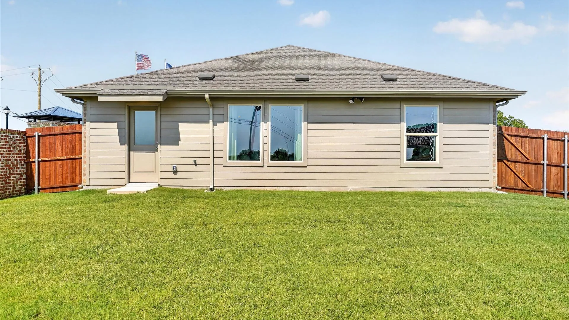 All Home and community information, including pricing, included features, terms, availability and amenities, are subject to change at any time without notice or obligation. All Drawings, pictures, photographs, video, square footages, floor plans, elevations, features, colors and sizes are approximate for illustration purposes only and will vary from the homes as built.
