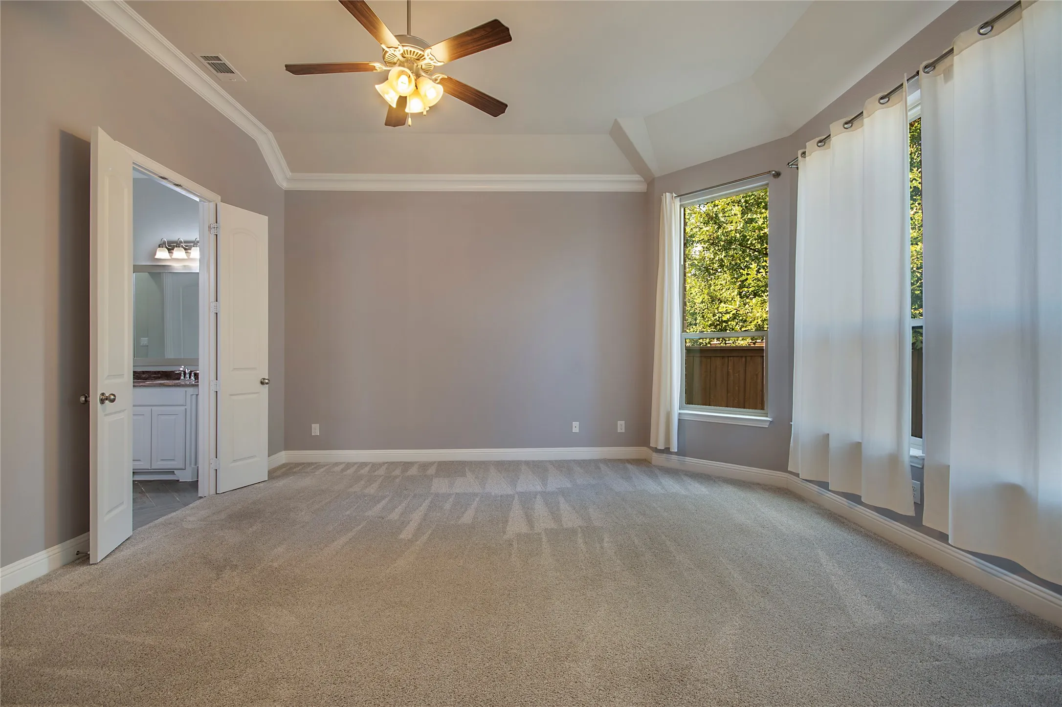 Single Family Residence For Sale in Collin County , 3248 Sky Lane, Celina, Texas 75009, 4 Bedroom, 3 Bathroom, 2 Garage spaces, 3,394 Sqft, built in 2017, mls#21390983, Real Estate Agent in Celina, Homes For Sale in Collin county, Homes For Sale in Celina, Realtor in Celina Texas, Real Estate Brokerage Independent Realty Texas, Luminita Cordes Realtor