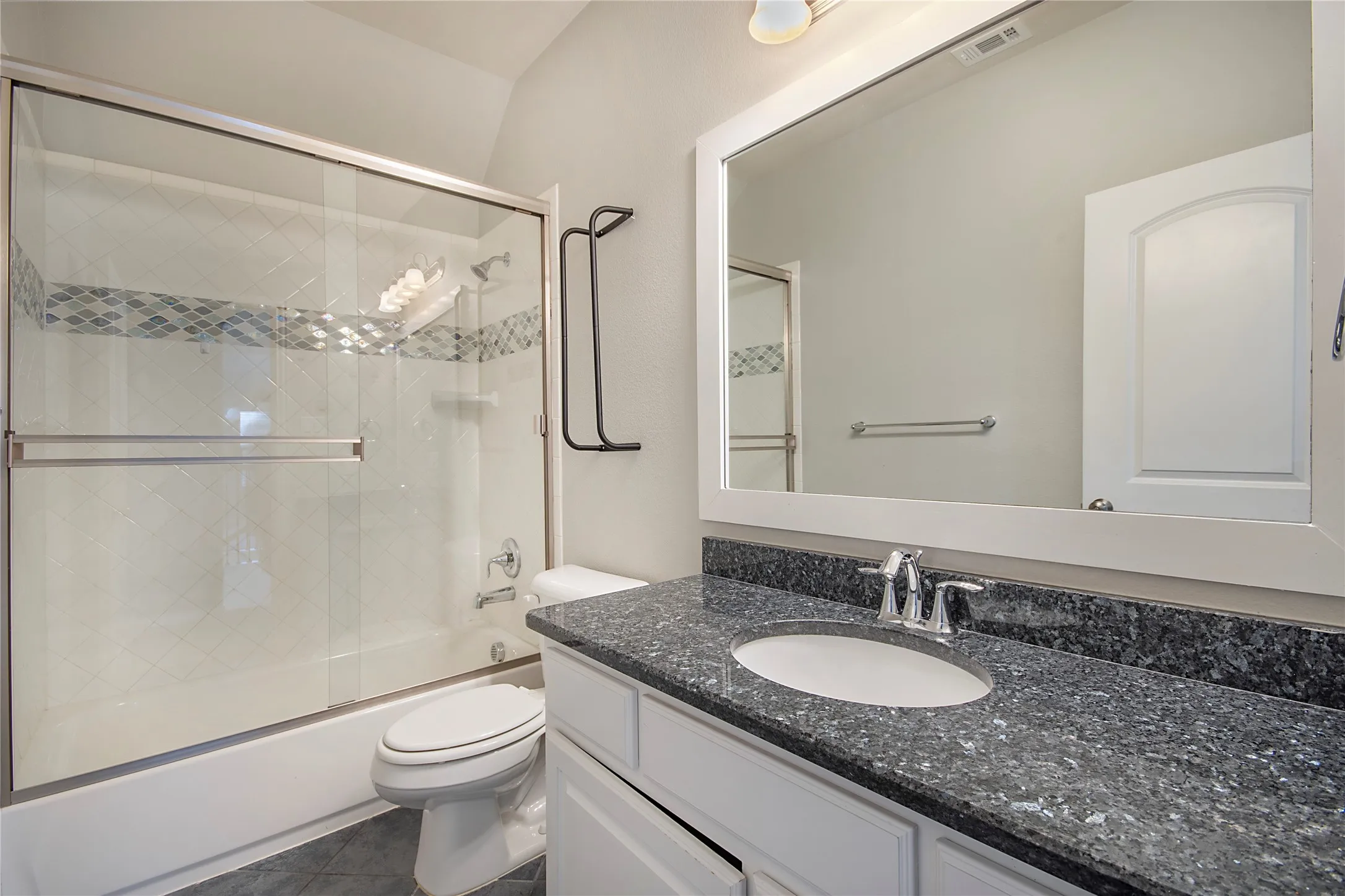 Single Family Residence For Sale in Collin County , 3248 Sky Lane, Celina, Texas 75009, 4 Bedroom, 3 Bathroom, 2 Garage spaces, 3,394 Sqft, built in 2017, mls#21390983, Real Estate Agent in Celina, Homes For Sale in Collin county, Homes For Sale in Celina, Realtor in Celina Texas, Real Estate Brokerage Independent Realty Texas, Luminita Cordes Realtor
