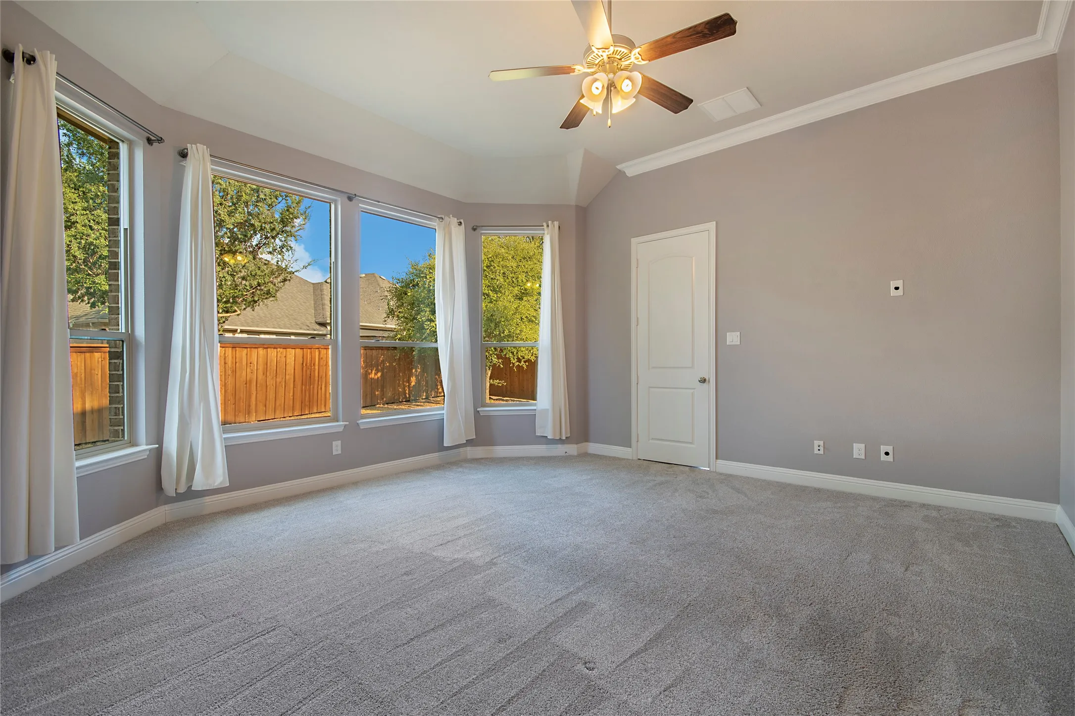 Single Family Residence For Sale in Collin County , 3248 Sky Lane, Celina, Texas 75009, 4 Bedroom, 3 Bathroom, 2 Garage spaces, 3,394 Sqft, built in 2017, mls#21390983, Real Estate Agent in Celina, Homes For Sale in Collin county, Homes For Sale in Celina, Realtor in Celina Texas, Real Estate Brokerage Independent Realty Texas, Luminita Cordes Realtor