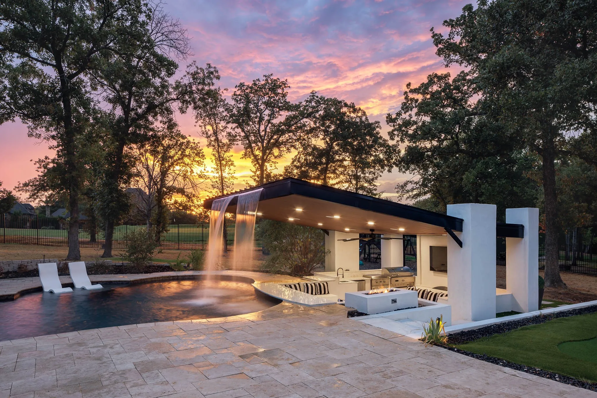 Single Family Residence For Sale in Denton County , 6001 Pine Valley Drive, Flower Mound, Texas 75022, 6 Bedroom, 7 Bathroom, 3 Garage spaces, 7,012 Sqft, built in 1996, mls#21383513, Real Estate Agent in Flower Mound, Homes For Sale in Denton county, Homes For Sale in Flower Mound, Realtor in Flower Mound Texas, Real Estate Brokerage Independent Realty Texas, Luminita Cordes Realtor