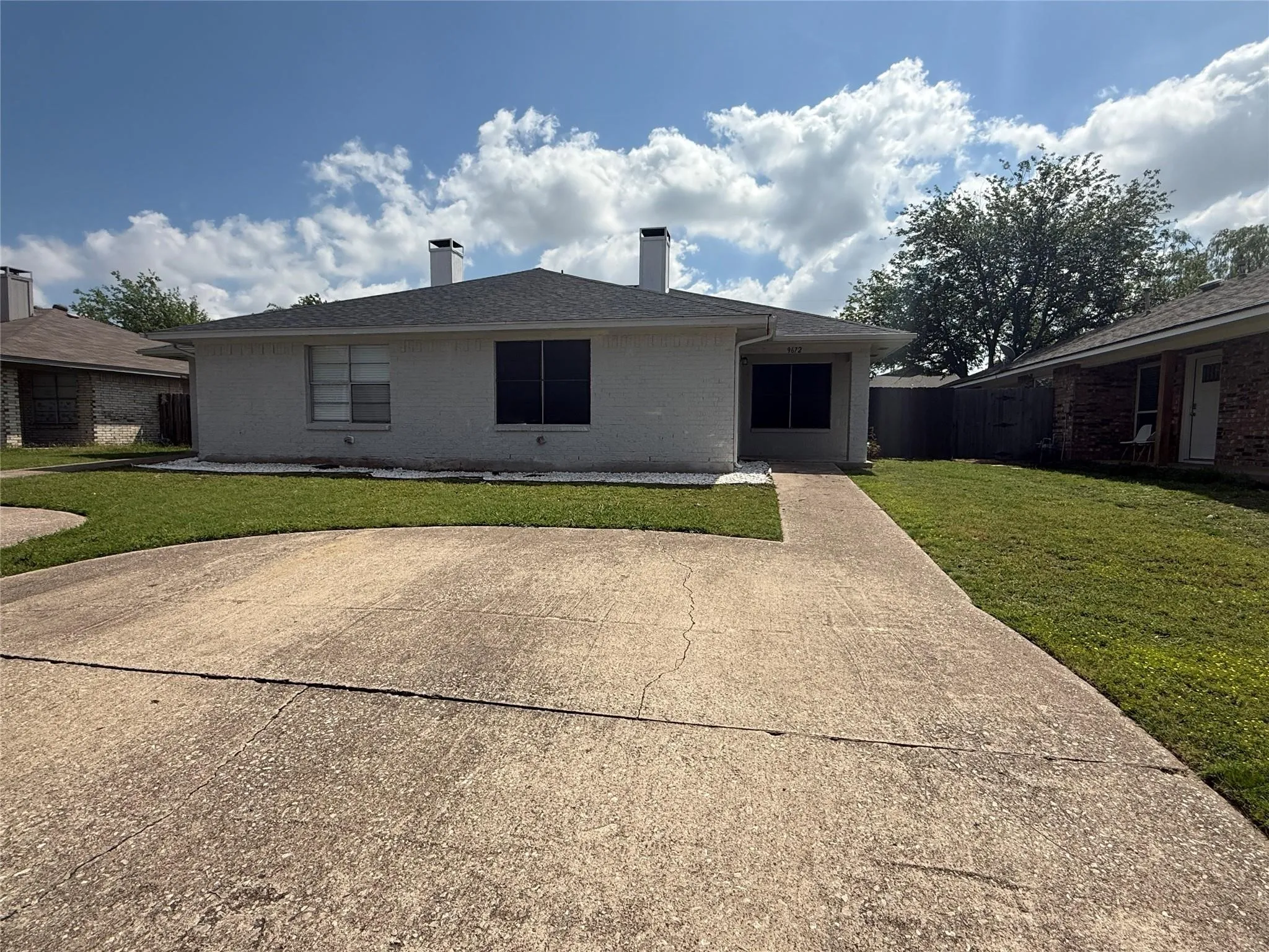 Single Family Residence For Sale in Collin County , 9672 & 9674 Windy Ridge Road, Frisco, Texas 75033, 4 Bedroom, 2 Bathroom, Garage spaces, 2,244 Sqft, built in 1983, mls#21391471, Real Estate Agent in Frisco, Homes For Sale in Collin county, Homes For Sale in Frisco, Realtor in Frisco Texas, Real Estate Brokerage Independent Realty Texas, Luminita Cordes Realtor