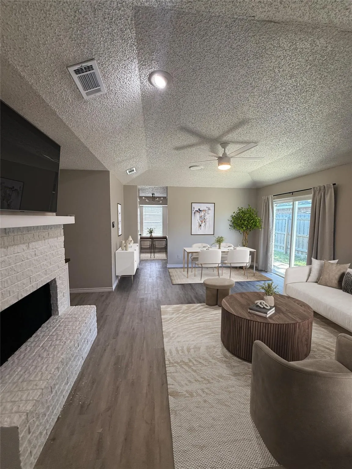 Single Family Residence For Sale in Collin County , 9672 & 9674 Windy Ridge Road, Frisco, Texas 75033, 4 Bedroom, 2 Bathroom, Garage spaces, 2,244 Sqft, built in 1983, mls#21391471, Real Estate Agent in Frisco, Homes For Sale in Collin county, Homes For Sale in Frisco, Realtor in Frisco Texas, Real Estate Brokerage Independent Realty Texas, Luminita Cordes Realtor