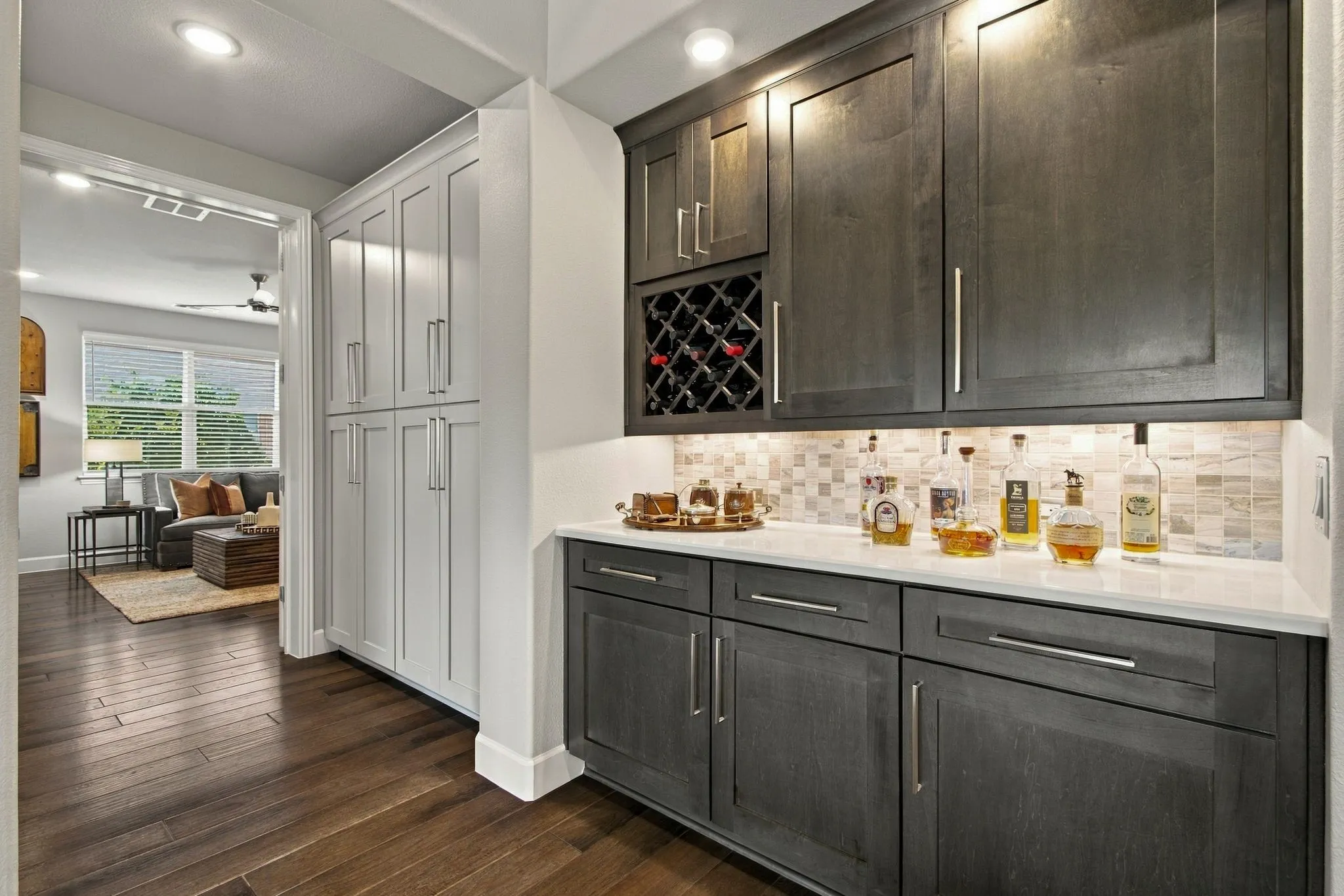 Single Family Residence For Sale in Denton County , 9701 Arkose Drive, Denton, Texas 76207, 3 Bedroom, 4 Bathroom, 3 Garage spaces, 2,928 Sqft, built in 2020, mls#21391085, Real Estate Agent in Denton, Homes For Sale in Denton county, Homes For Sale in Denton, Realtor in Denton Texas, Real Estate Brokerage Independent Realty Texas, Luminita Cordes Realtor