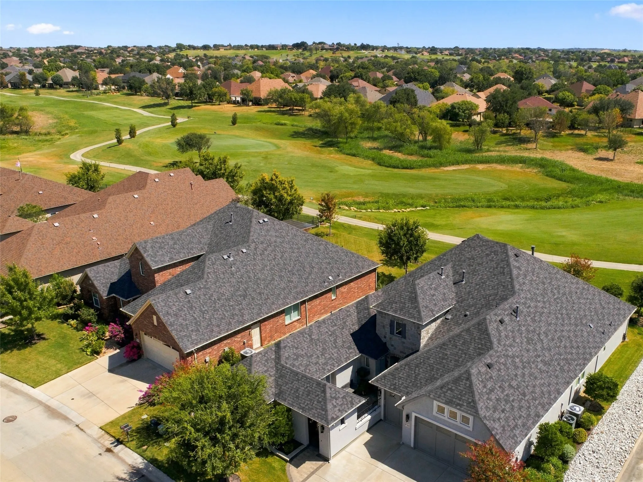 Single Family Residence For Sale in Denton County , 9701 Arkose Drive, Denton, Texas 76207, 3 Bedroom, 4 Bathroom, 3 Garage spaces, 2,928 Sqft, built in 2020, mls#21391085, Real Estate Agent in Denton, Homes For Sale in Denton county, Homes For Sale in Denton, Realtor in Denton Texas, Real Estate Brokerage Independent Realty Texas, Luminita Cordes Realtor