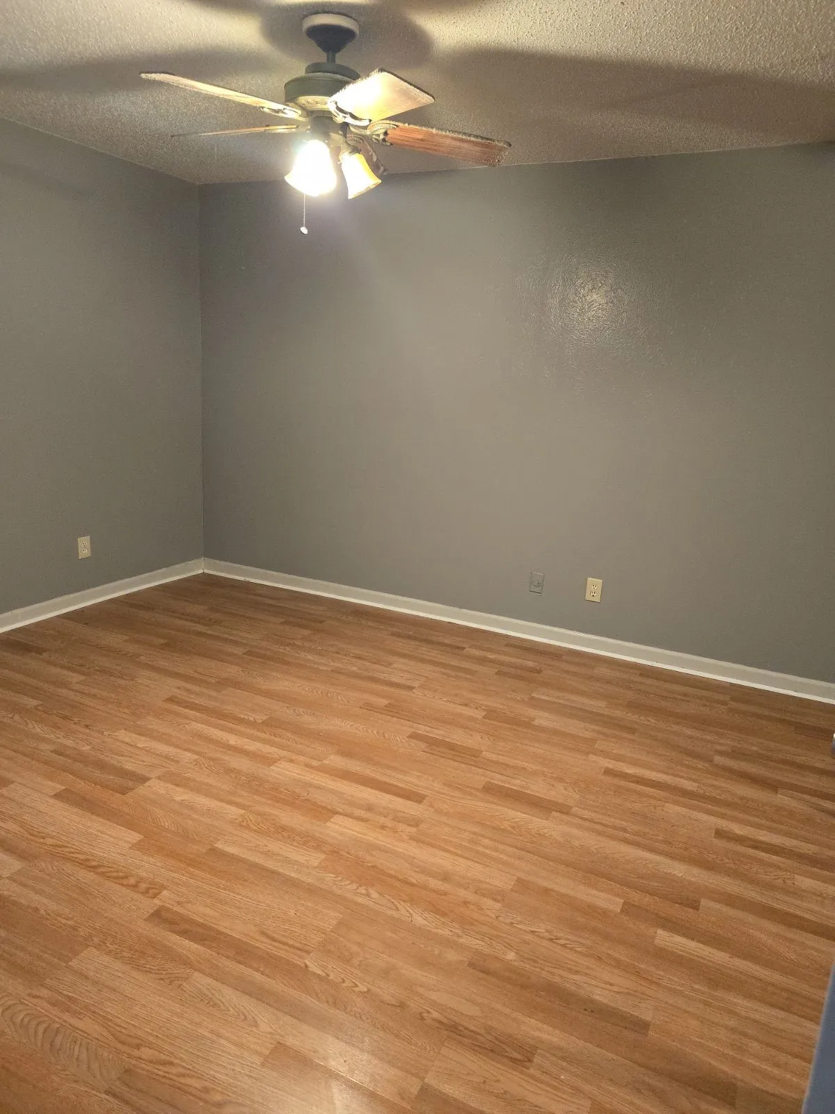 Condominium For Rent in Dallas County , 9170 Forest Lane 235, Dallas, Texas 75243, 1 Bedroom, 1 Bathroom, Garage spaces, 638 Sqft, built in 1981, mls#21390200, Real Estate Agent in Dallas, Homes For Rent in Dallas county, Homes For Rent in Dallas, Realtor in Dallas Texas, Real Estate Brokerage Independent Realty Texas, Luminita Cordes Realtor