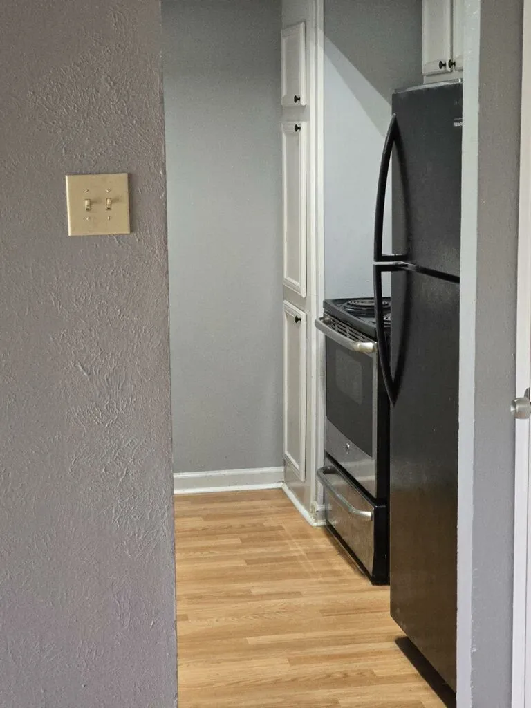Condominium For Rent in Dallas County , 9170 Forest Lane 235, Dallas, Texas 75243, 1 Bedroom, 1 Bathroom, Garage spaces, 638 Sqft, built in 1981, mls#21390200, Real Estate Agent in Dallas, Homes For Rent in Dallas county, Homes For Rent in Dallas, Realtor in Dallas Texas, Real Estate Brokerage Independent Realty Texas, Luminita Cordes Realtor
