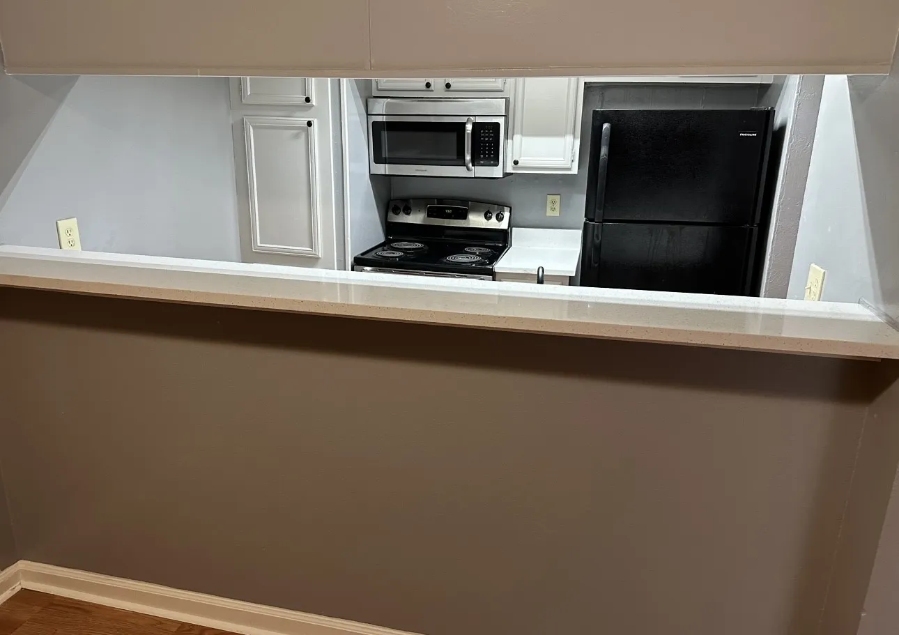 Condominium For Rent in Dallas County , 9170 Forest Lane 235, Dallas, Texas 75243, 1 Bedroom, 1 Bathroom, Garage spaces, 638 Sqft, built in 1981, mls#21390200, Real Estate Agent in Dallas, Homes For Rent in Dallas county, Homes For Rent in Dallas, Realtor in Dallas Texas, Real Estate Brokerage Independent Realty Texas, Luminita Cordes Realtor