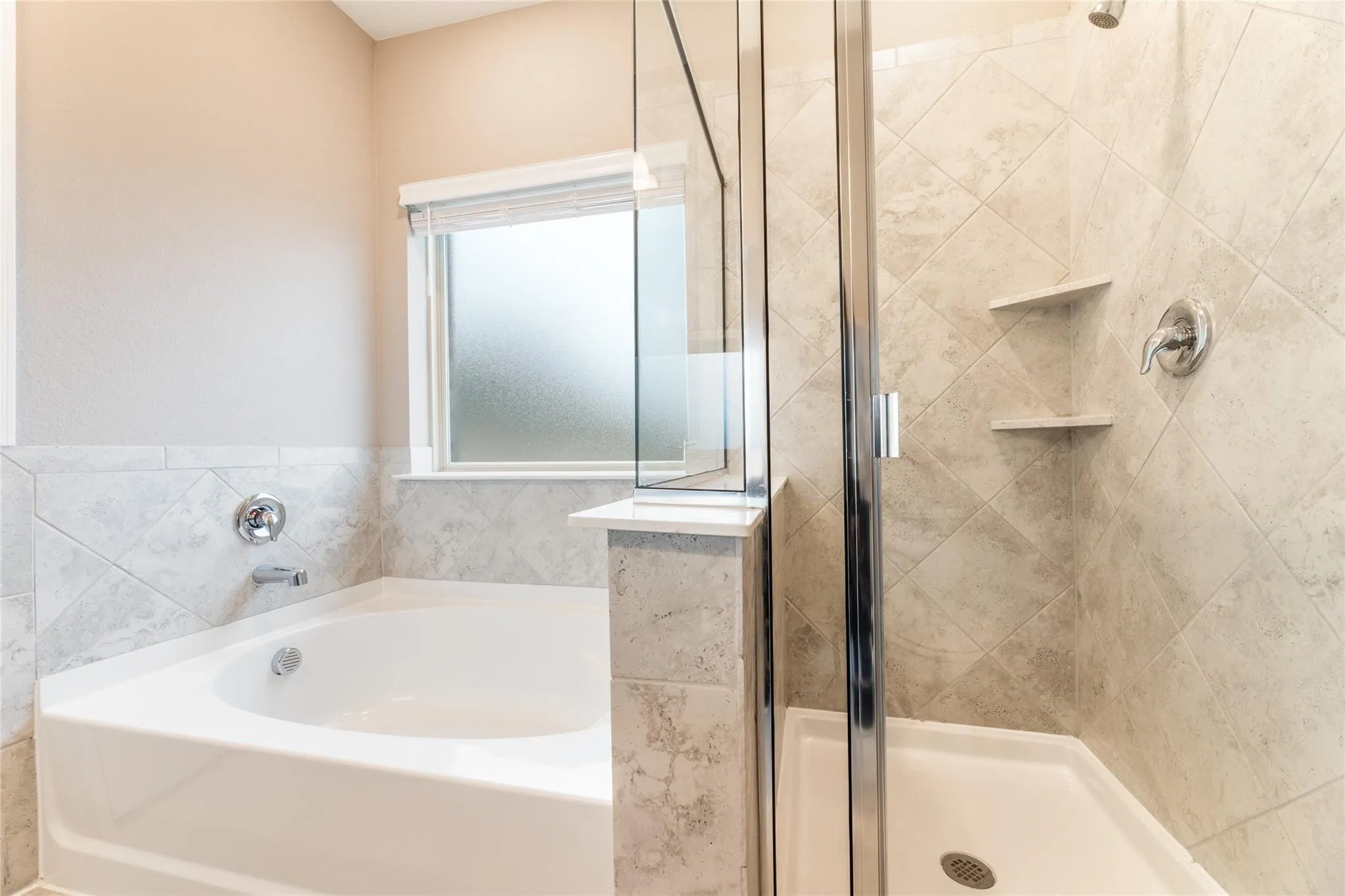 Single Family Residence For Rent in Collin County , 1532 Turf Lane, Allen, Texas 75002, 4 Bedroom, 3 Bathroom, 2 Garage spaces, 2,414 Sqft, built in 2020, mls#21391473, Real Estate Agent in Allen, Homes For Rent in Collin county, Homes For Rent in Allen, Realtor in Allen Texas, Real Estate Brokerage Independent Realty Texas, Luminita Cordes Realtor