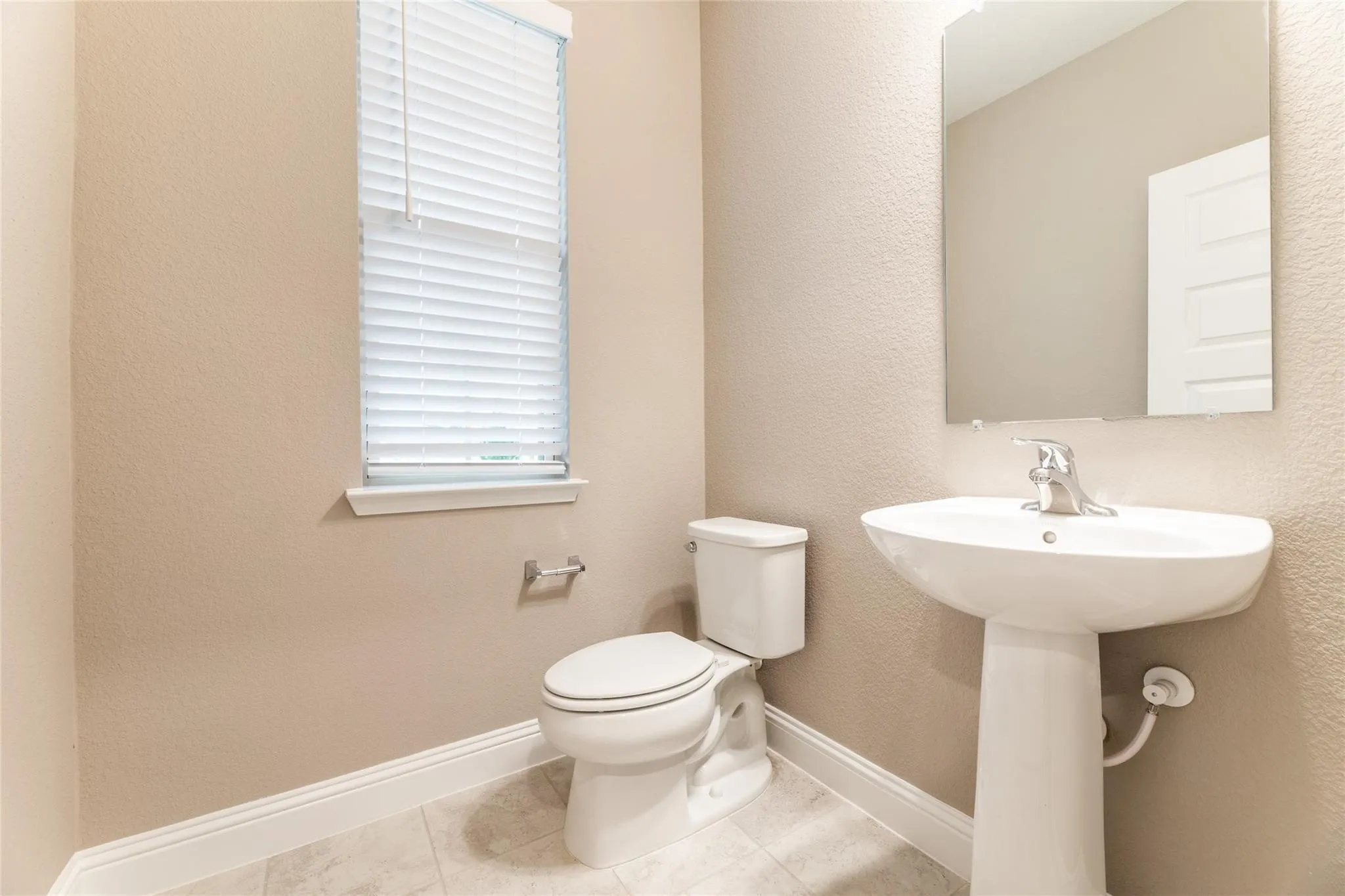 Single Family Residence For Rent in Collin County , 1532 Turf Lane, Allen, Texas 75002, 4 Bedroom, 3 Bathroom, 2 Garage spaces, 2,414 Sqft, built in 2020, mls#21391473, Real Estate Agent in Allen, Homes For Rent in Collin county, Homes For Rent in Allen, Realtor in Allen Texas, Real Estate Brokerage Independent Realty Texas, Luminita Cordes Realtor