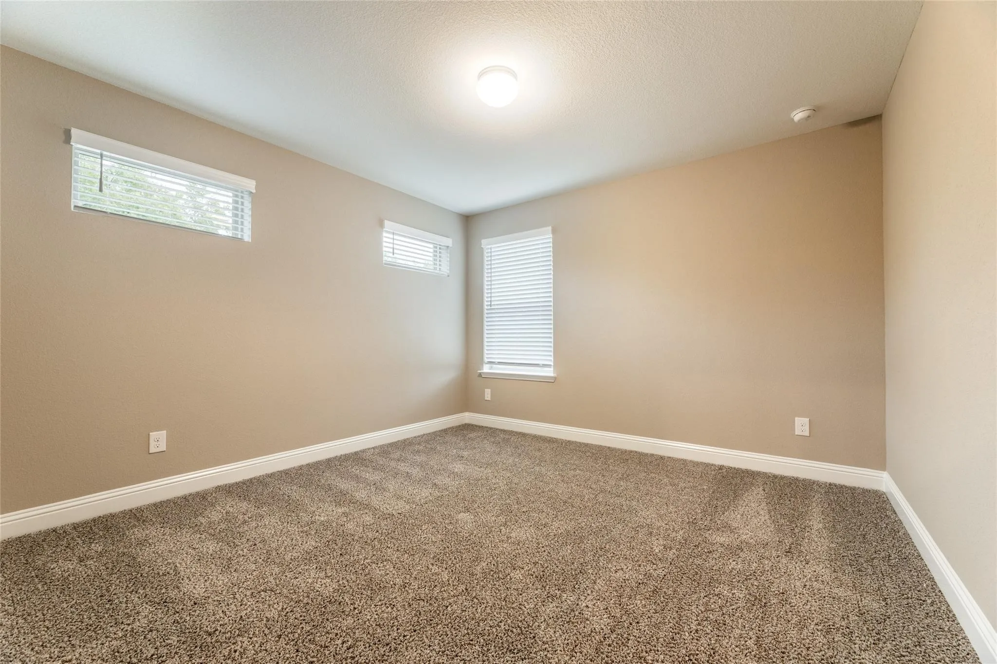 Single Family Residence For Rent in Collin County , 1532 Turf Lane, Allen, Texas 75002, 4 Bedroom, 3 Bathroom, 2 Garage spaces, 2,414 Sqft, built in 2020, mls#21391473, Real Estate Agent in Allen, Homes For Rent in Collin county, Homes For Rent in Allen, Realtor in Allen Texas, Real Estate Brokerage Independent Realty Texas, Luminita Cordes Realtor