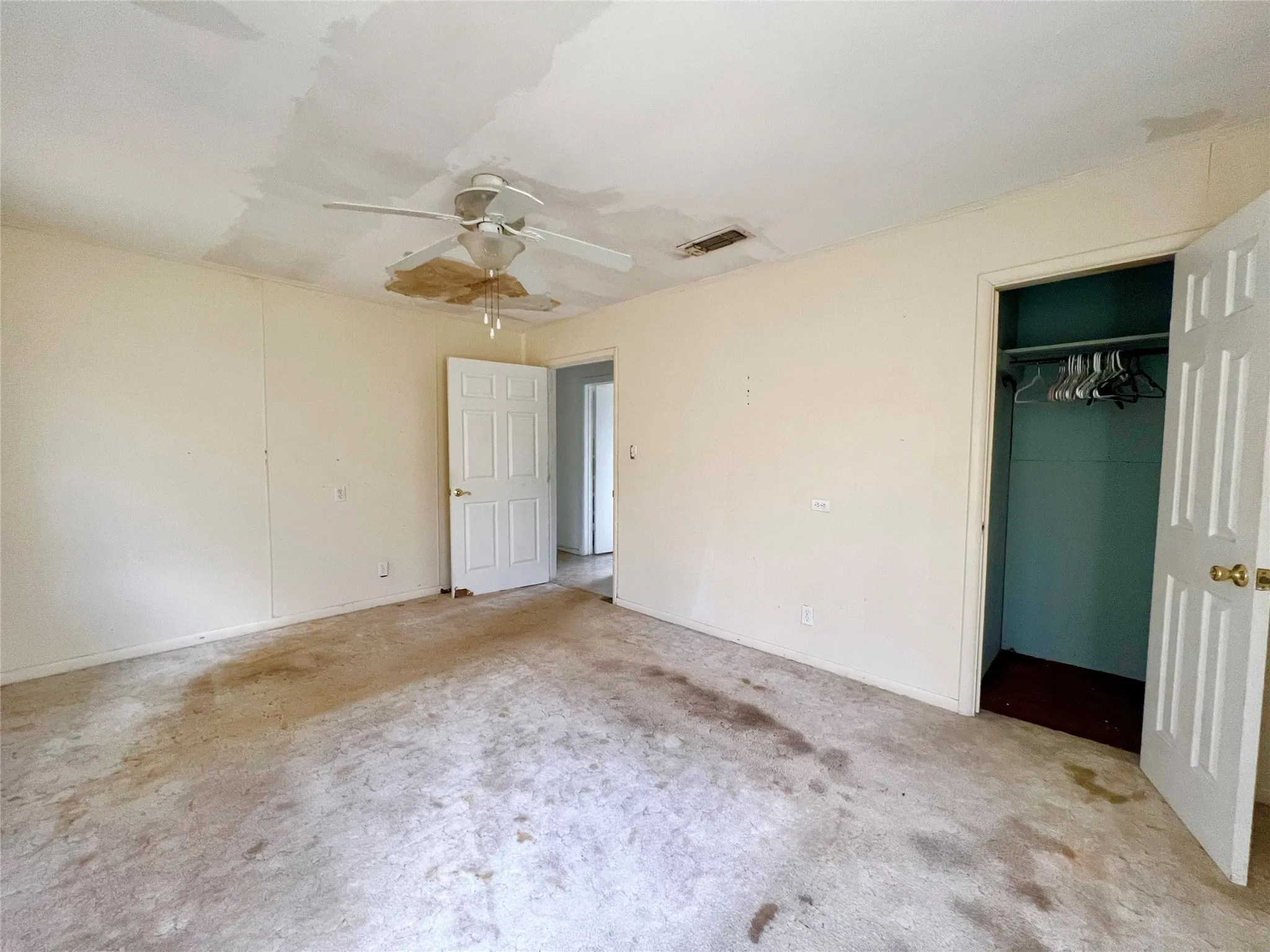 Bedroom #1