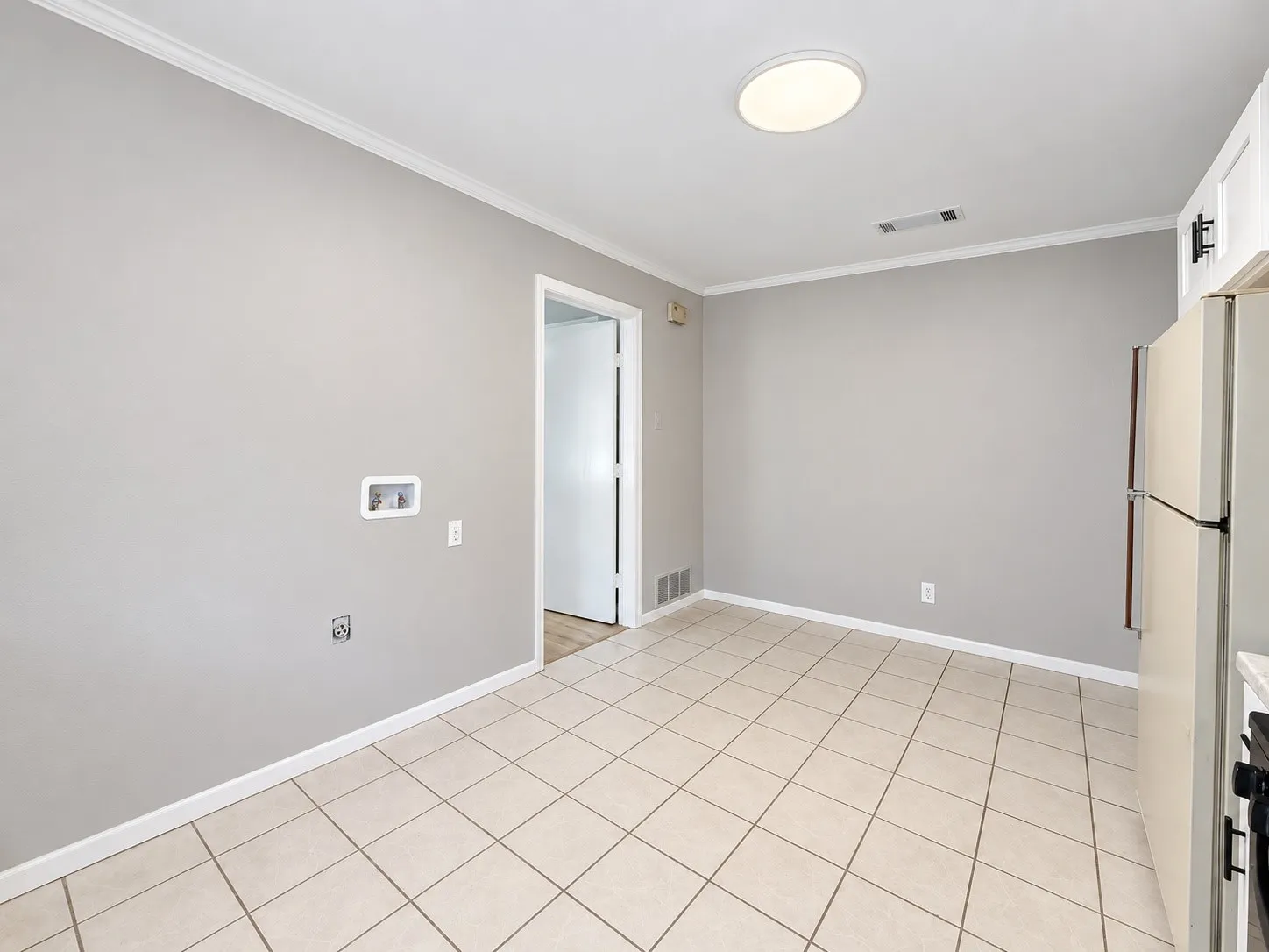 Single Family Residence For Rent in Collin County , 1613 N College Street, Mc Kinney, Texas 75069, 2 Bedroom, 1 Bathroom, Garage spaces, 1,696 Sqft, built in 1980, mls#21391470, Real Estate Agent in Mc Kinney, Homes For Rent in Collin county, Homes For Rent in Mc Kinney, Realtor in Mc Kinney Texas, Real Estate Brokerage Independent Realty Texas, Luminita Cordes Realtor