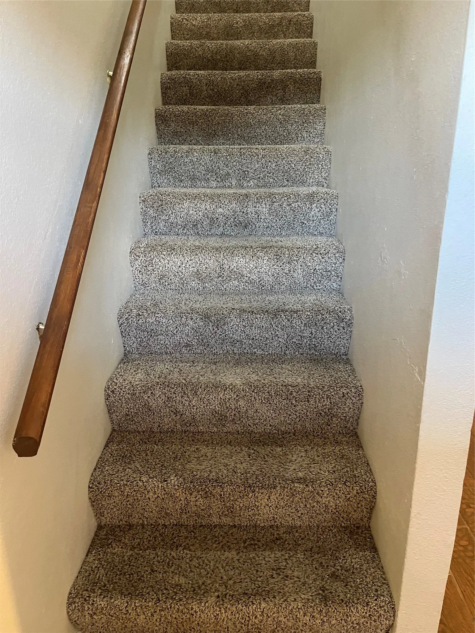 Townhouse For Sale in Tarrant County , 803 Bluebonnet Drive C, Keller, Texas 76248, 2 Bedroom, 2 Bathroom, 2 Garage spaces, 970 Sqft, built in 1984, mls#21391475, Real Estate Agent in Keller, Homes For Sale in Tarrant county, Homes For Sale in Keller, Realtor in Keller Texas, Real Estate Brokerage Independent Realty Texas, Luminita Cordes Realtor
