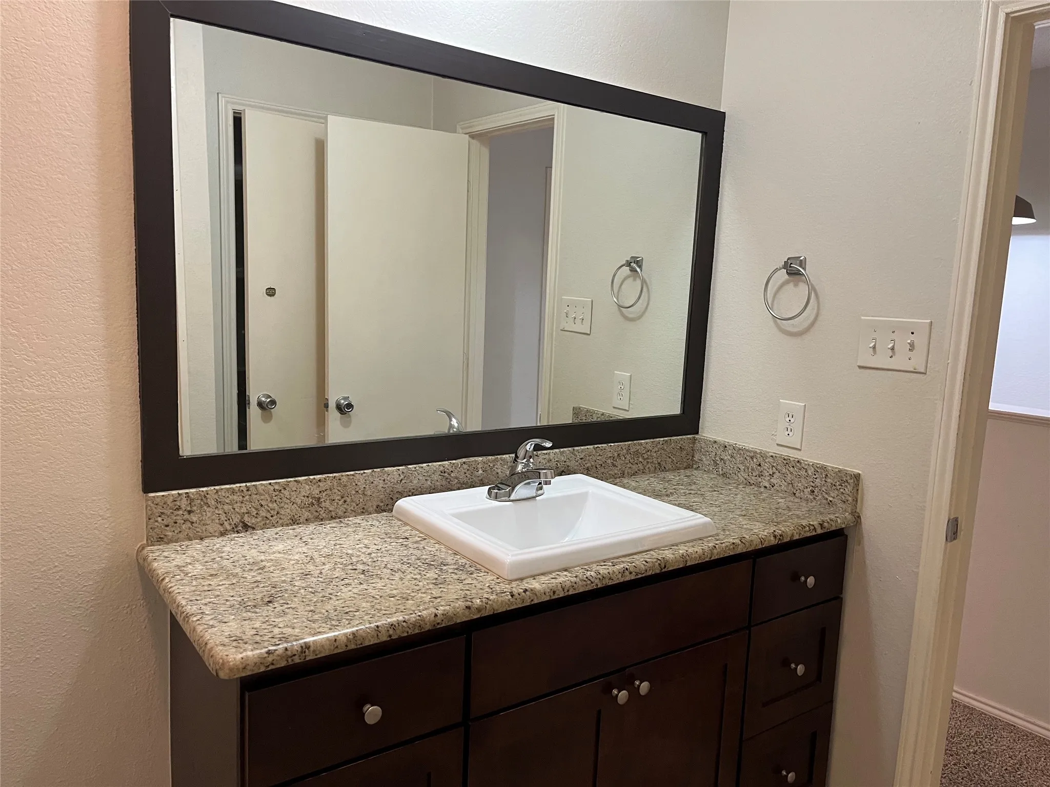 Townhouse For Sale in Tarrant County , 803 Bluebonnet Drive C, Keller, Texas 76248, 2 Bedroom, 2 Bathroom, 2 Garage spaces, 970 Sqft, built in 1984, mls#21391475, Real Estate Agent in Keller, Homes For Sale in Tarrant county, Homes For Sale in Keller, Realtor in Keller Texas, Real Estate Brokerage Independent Realty Texas, Luminita Cordes Realtor