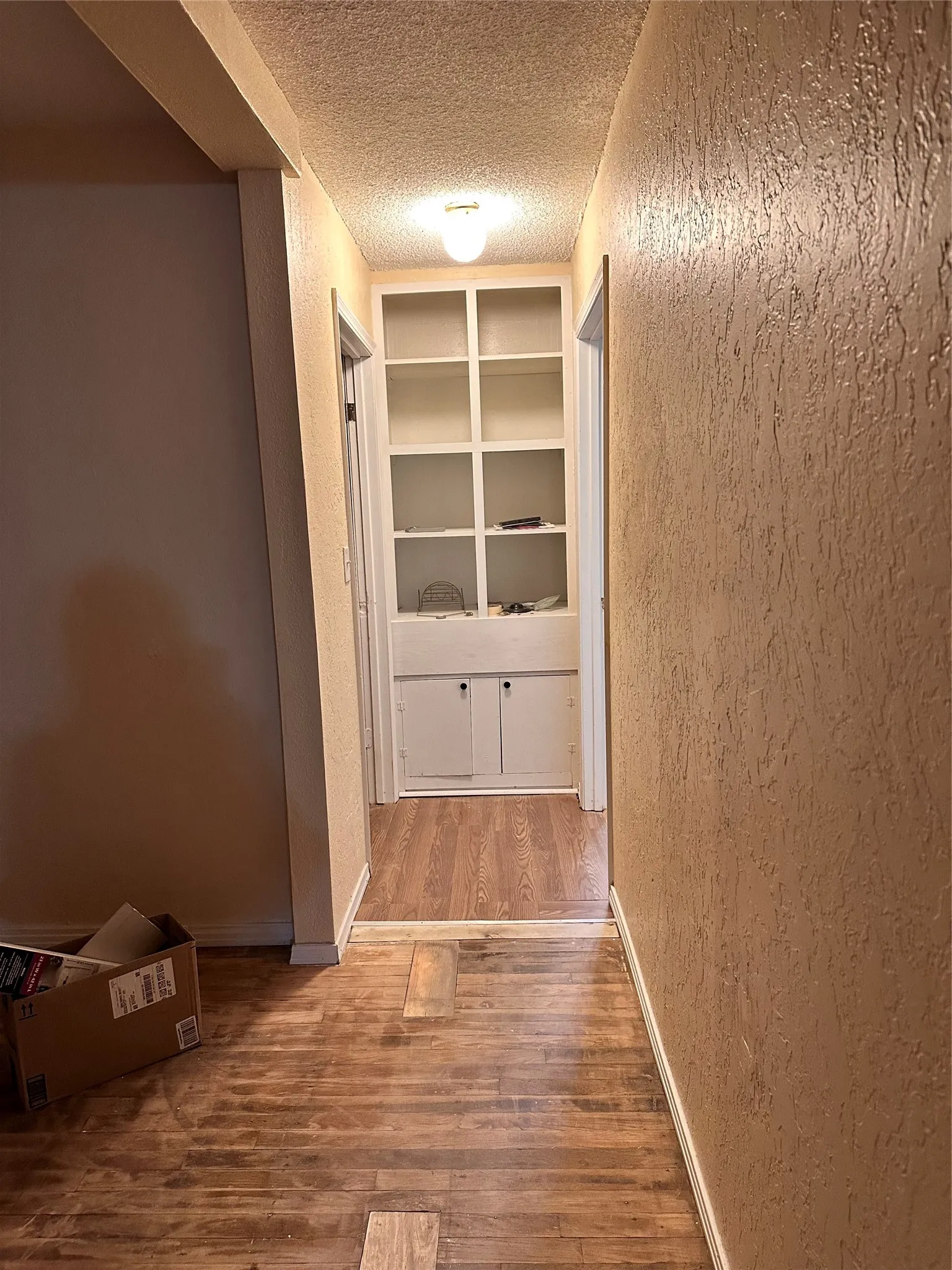 Single Family Residence For Sale in Montague County , 106 N Mill Street, Bowie, Texas 76230, 3 Bedroom, 2 Bathroom, Garage spaces, 1,192 Sqft, built in 1935, mls#21391481, Real Estate Agent in Bowie, Homes For Sale in Montague county, Homes For Sale in Bowie, Realtor in Bowie Texas, Real Estate Brokerage Independent Realty Texas, Luminita Cordes Realtor