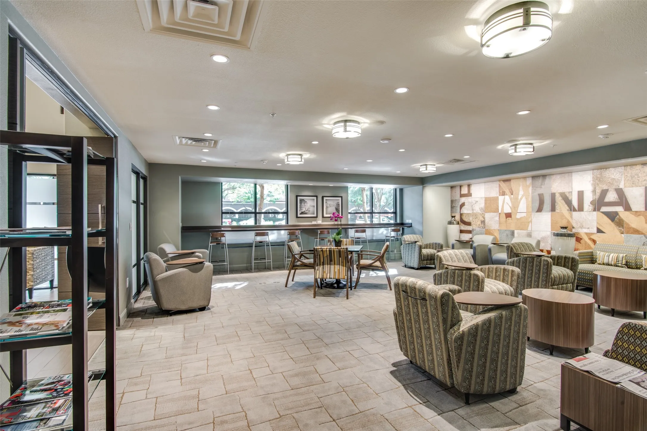 Condominium For Sale in Dallas County , 330 Las Colinas Boulevard E 924, Irving, Texas 75039, 2 Bedroom, 2 Bathroom, 2 Garage spaces, 1,459 Sqft, built in 2001, mls#21391487, Real Estate Agent in Irving, Homes For Sale in Dallas county, Homes For Sale in Irving, Realtor in Irving Texas, Real Estate Brokerage Independent Realty Texas, Luminita Cordes Realtor