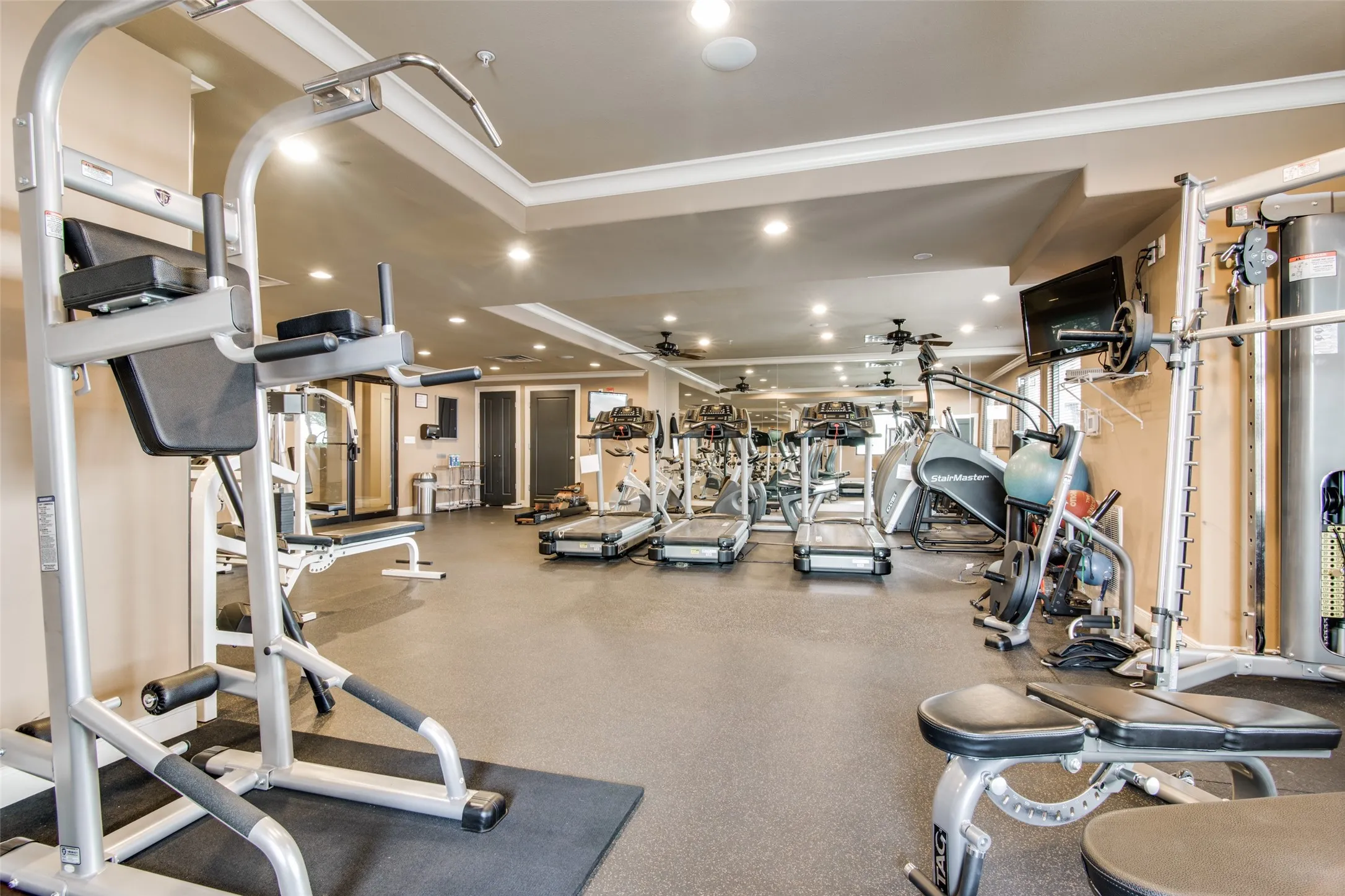 Condominium For Sale in Dallas County , 330 Las Colinas Boulevard E 924, Irving, Texas 75039, 2 Bedroom, 2 Bathroom, 2 Garage spaces, 1,459 Sqft, built in 2001, mls#21391487, Real Estate Agent in Irving, Homes For Sale in Dallas county, Homes For Sale in Irving, Realtor in Irving Texas, Real Estate Brokerage Independent Realty Texas, Luminita Cordes Realtor