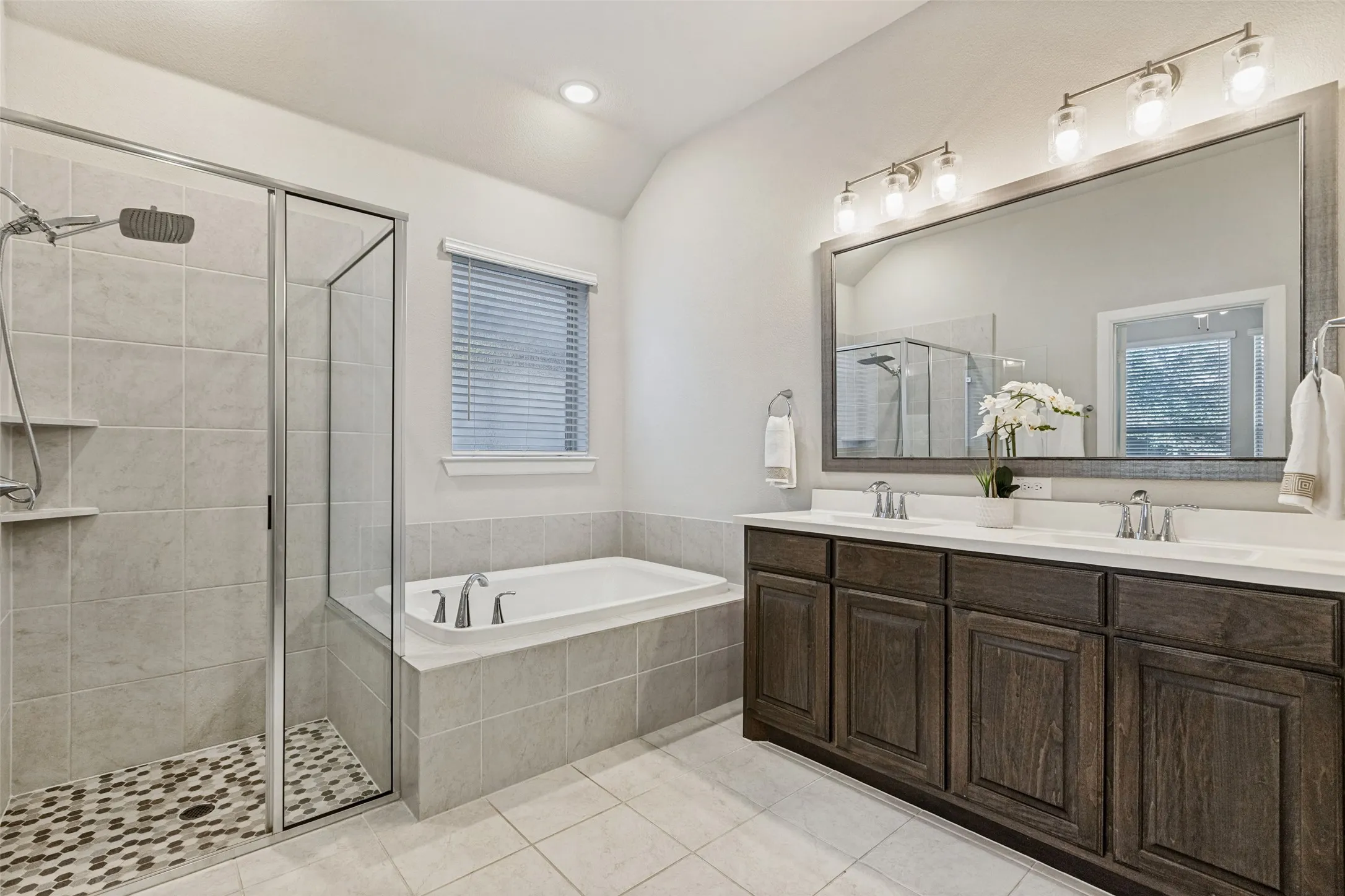 Single Family Residence For Rent in Collin County , 2424 Preakness Place, Celina, Texas 75009, 4 Bedroom, 3 Bathroom, 2 Garage spaces, 2,261 Sqft, built in 2021, mls#21391025, Real Estate Agent in Celina, Homes For Rent in Collin county, Homes For Rent in Celina, Realtor in Celina Texas, Real Estate Brokerage Independent Realty Texas, Luminita Cordes Realtor