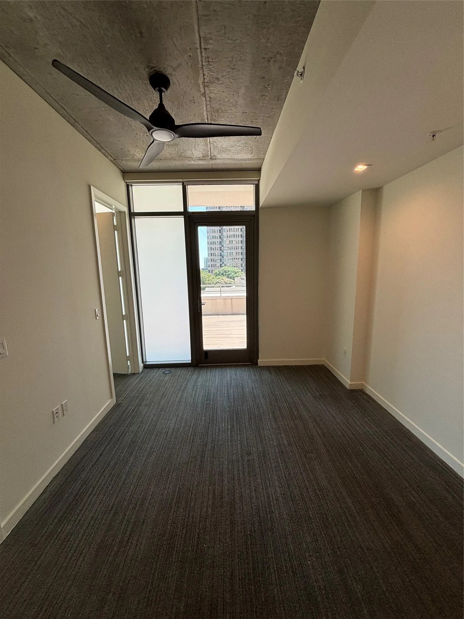 Apartment For Rent in Dallas County , 1801 N Pearl Street 502, Dallas, Texas 75201, 2 Bedroom, 3 Bathroom, 2 Garage spaces, 1,253 Sqft, built in 2021, mls#21391489, Real Estate Agent in Dallas, Homes For Rent in Dallas county, Homes For Rent in Dallas, Realtor in Dallas Texas, Real Estate Brokerage Independent Realty Texas, Luminita Cordes Realtor