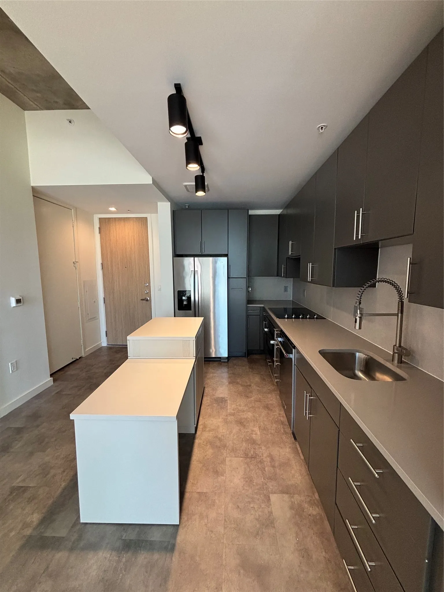 Apartment For Rent in Dallas County , 1801 N Pearl Street 502, Dallas, Texas 75201, 2 Bedroom, 3 Bathroom, 2 Garage spaces, 1,253 Sqft, built in 2021, mls#21391489, Real Estate Agent in Dallas, Homes For Rent in Dallas county, Homes For Rent in Dallas, Realtor in Dallas Texas, Real Estate Brokerage Independent Realty Texas, Luminita Cordes Realtor