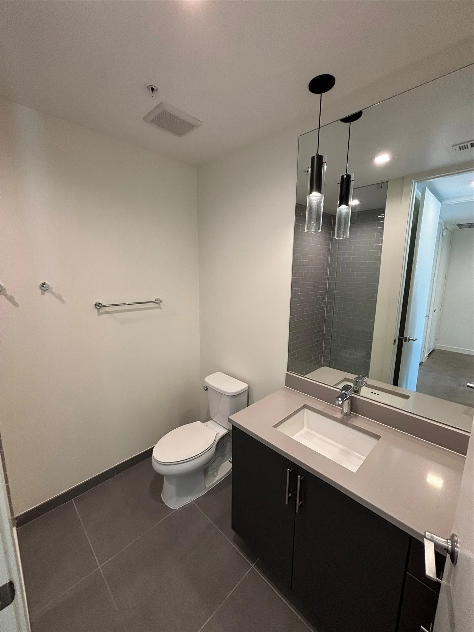 Apartment For Rent in Dallas County , 1801 N Pearl Street 502, Dallas, Texas 75201, 2 Bedroom, 3 Bathroom, 2 Garage spaces, 1,253 Sqft, built in 2021, mls#21391489, Real Estate Agent in Dallas, Homes For Rent in Dallas county, Homes For Rent in Dallas, Realtor in Dallas Texas, Real Estate Brokerage Independent Realty Texas, Luminita Cordes Realtor