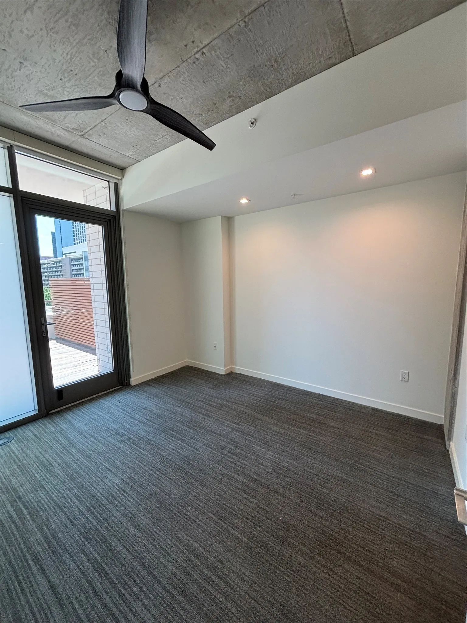 Apartment For Rent in Dallas County , 1801 N Pearl Street 502, Dallas, Texas 75201, 2 Bedroom, 3 Bathroom, 2 Garage spaces, 1,253 Sqft, built in 2021, mls#21391489, Real Estate Agent in Dallas, Homes For Rent in Dallas county, Homes For Rent in Dallas, Realtor in Dallas Texas, Real Estate Brokerage Independent Realty Texas, Luminita Cordes Realtor